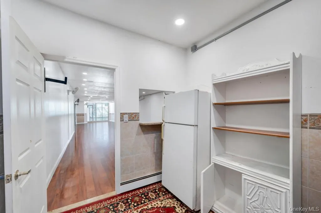 107-24 Springfield Boulevard, New York, NY, ,Commercial Lease,For Rent,Springfield,0,986726 107-24 Springfield Boulevard, New York, NY, ,Commercial Lease,For Rent,Springfield,0,986726