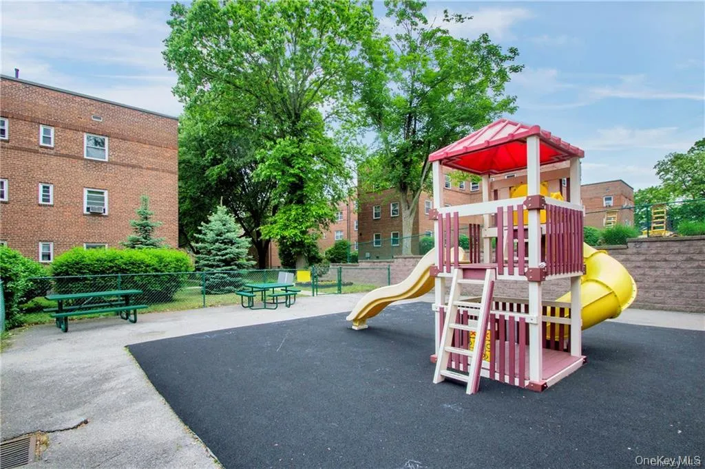 330 Broadway, Greenburgh, NY, 1 Bedroom Bedrooms, 3 Rooms Rooms,1 BathroomBathrooms,Residential Lease,For Rent,Broadway,0,986733 330 Broadway, Greenburgh, NY, 1 Bedroom Bedrooms, 3 Rooms Rooms,1 BathroomBathrooms,Residential Lease,For Rent,Broadway,0,986733