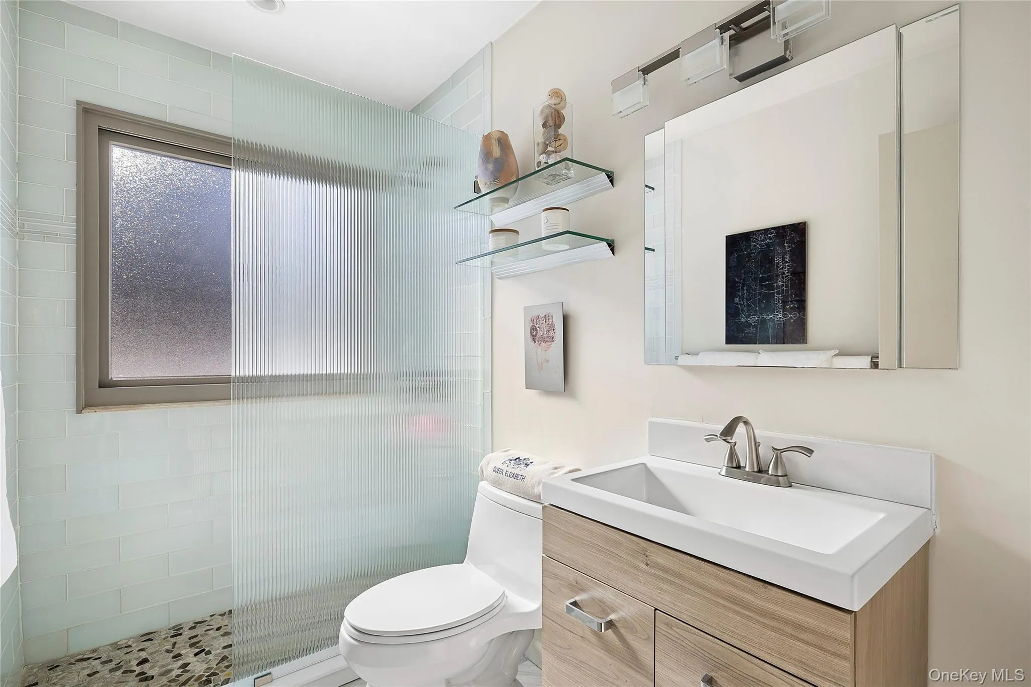 11 Sandown Court, East Hampton, NY, 3 Bedrooms Bedrooms, 6 Rooms Rooms,3 BathroomsBathrooms,Residential Lease,For Rent,Sandown,0,986769 11 Sandown Court, East Hampton, NY, 3 Bedrooms Bedrooms, 6 Rooms Rooms,3 BathroomsBathrooms,Residential Lease,For Rent,Sandown,0,986769