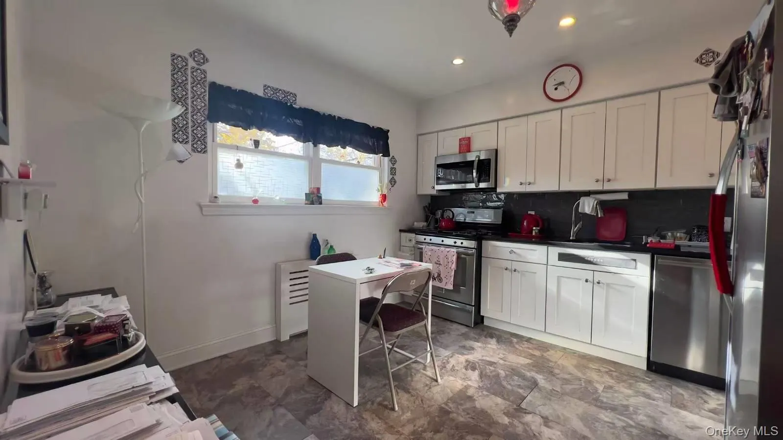 18215 58th Avenue, New York, NY, 2 Bedrooms Bedrooms, 4 Rooms Rooms,1 BathroomBathrooms,Residential,For Rent,58th,0,986773 18215 58th Avenue, New York, NY, 2 Bedrooms Bedrooms, 4 Rooms Rooms,1 BathroomBathrooms,Residential,For Rent,58th,0,986773