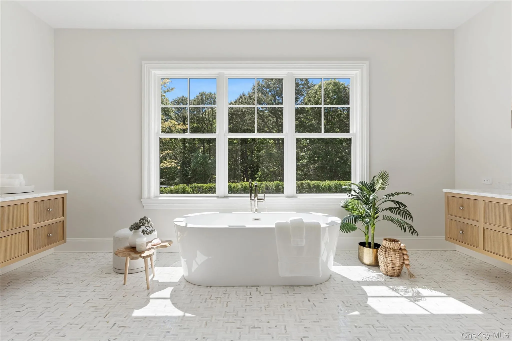 450 Seven Ponds Towd Road, Southampton, NY, 8 Bedrooms Bedrooms, 34 Rooms Rooms,10 BathroomsBathrooms,Residential,For Rent,Seven Ponds Towd,0,986783 450 Seven Ponds Towd Road, Southampton, NY, 8 Bedrooms Bedrooms, 34 Rooms Rooms,10 BathroomsBathrooms,Residential,For Rent,Seven Ponds Towd,0,986783
