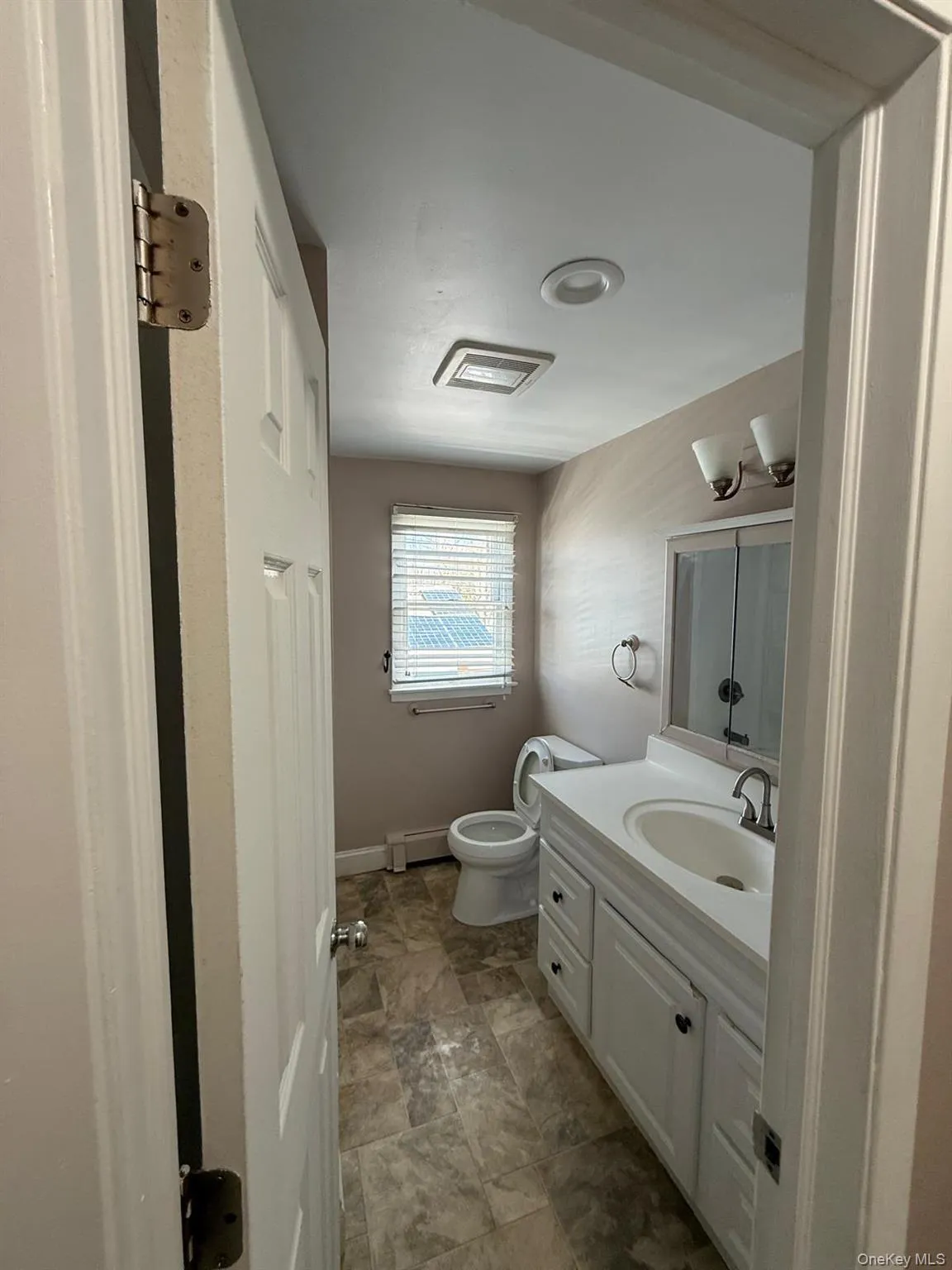 23 Magro Drive, Babylon, NY, 3 Bedrooms Bedrooms, 6 Rooms Rooms,1 BathroomBathrooms,Residential Lease,For Rent,Magro,0,986799 23 Magro Drive, Babylon, NY, 3 Bedrooms Bedrooms, 6 Rooms Rooms,1 BathroomBathrooms,Residential Lease,For Rent,Magro,0,986799