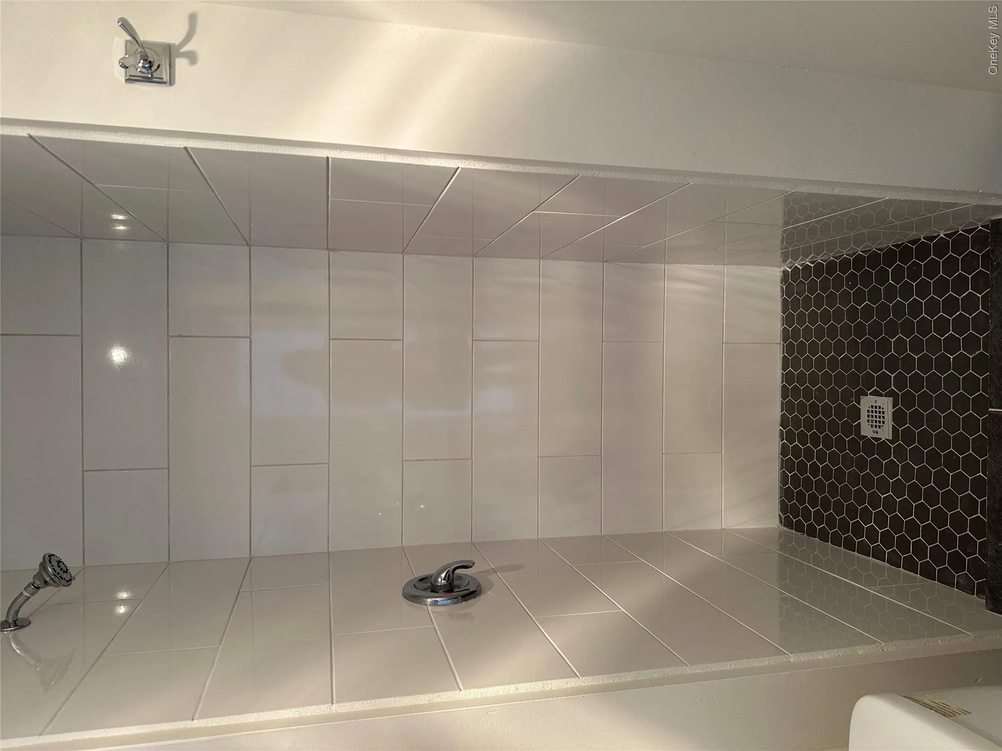 11 Upper Hillman Road, Warwick (town), NY, 2 Bedrooms Bedrooms, 5 Rooms Rooms,2 BathroomsBathrooms,Residential Lease,For Rent,Upper Hillman,0,986800 11 Upper Hillman Road, Warwick (town), NY, 2 Bedrooms Bedrooms, 5 Rooms Rooms,2 BathroomsBathrooms,Residential Lease,For Rent,Upper Hillman,0,986800