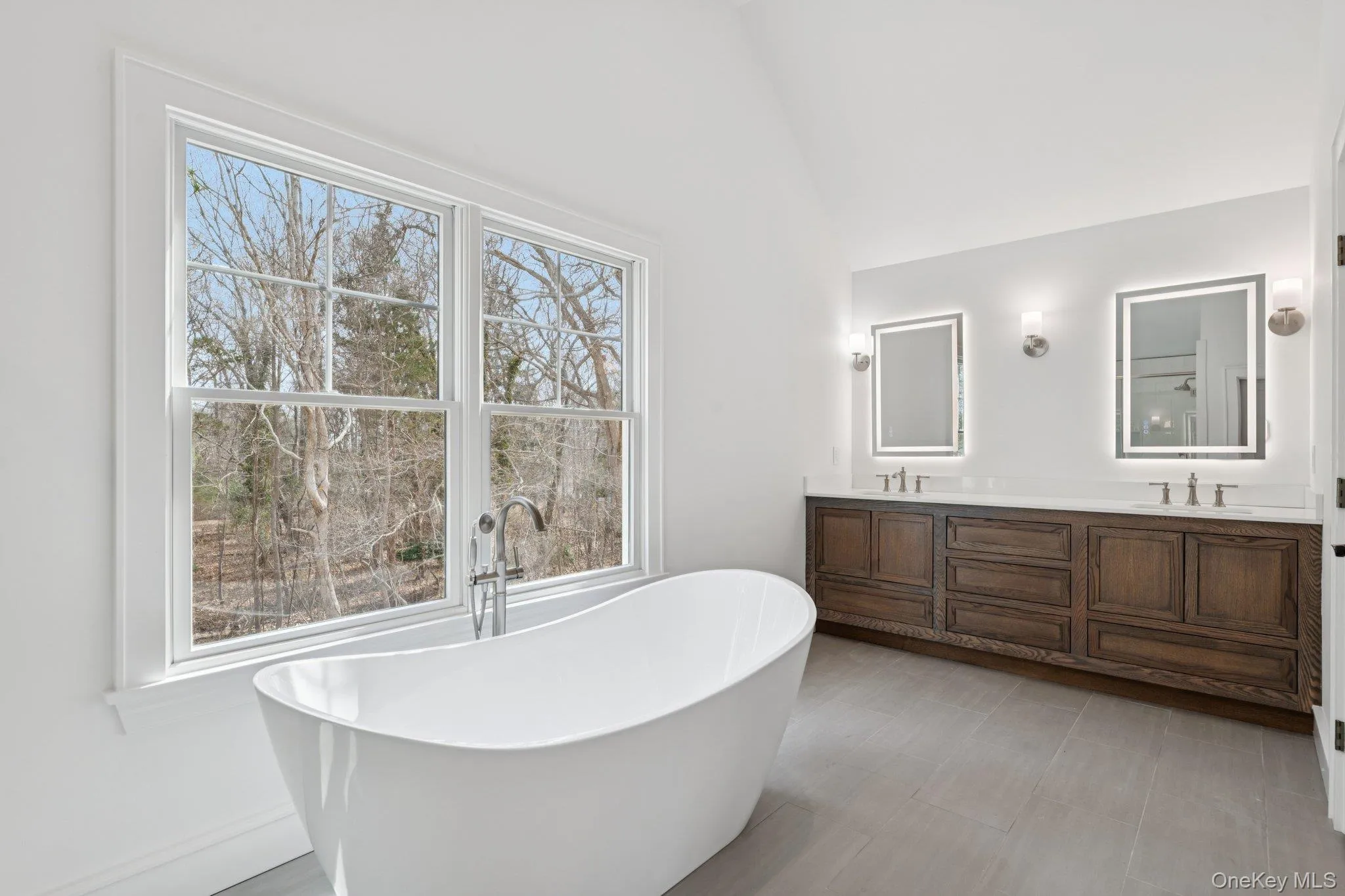 17 Cedar Lane, Brookhaven, NY, 4 Bedrooms Bedrooms, 11 Rooms Rooms,3 BathroomsBathrooms,Residential,For Rent,Cedar,0,986813 17 Cedar Lane, Brookhaven, NY, 4 Bedrooms Bedrooms, 11 Rooms Rooms,3 BathroomsBathrooms,Residential,For Rent,Cedar,0,986813