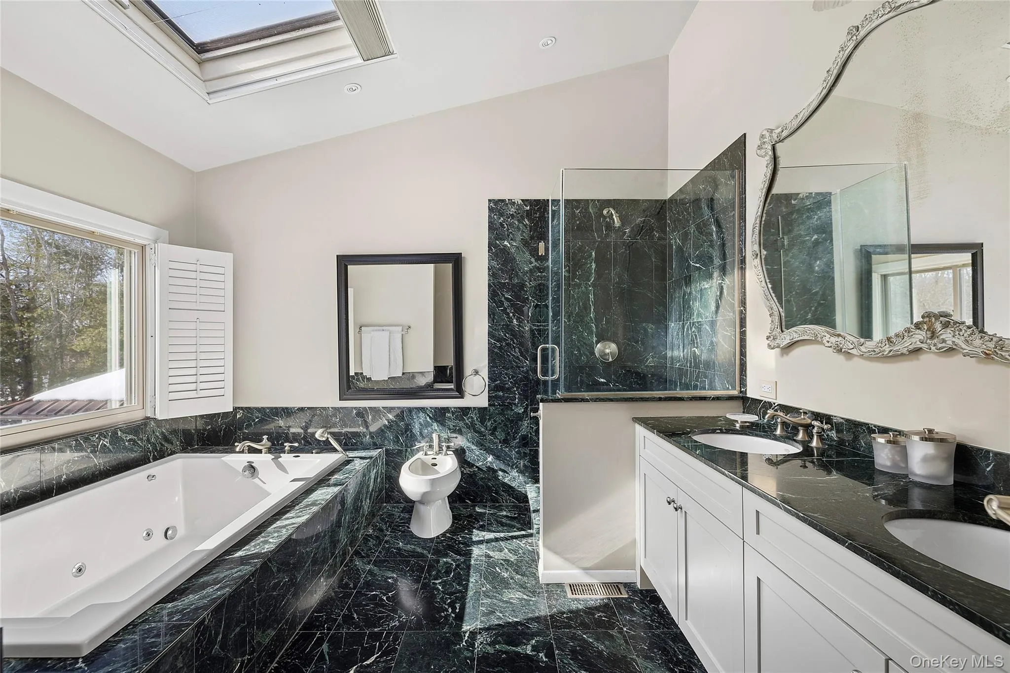 11 Sandown Court, East Hampton, NY, 3 Bedrooms Bedrooms, 6 Rooms Rooms,3 BathroomsBathrooms,Residential Lease,For Rent,Sandown Court,0,986822 11 Sandown Court, East Hampton, NY, 3 Bedrooms Bedrooms, 6 Rooms Rooms,3 BathroomsBathrooms,Residential Lease,For Rent,Sandown Court,0,986822