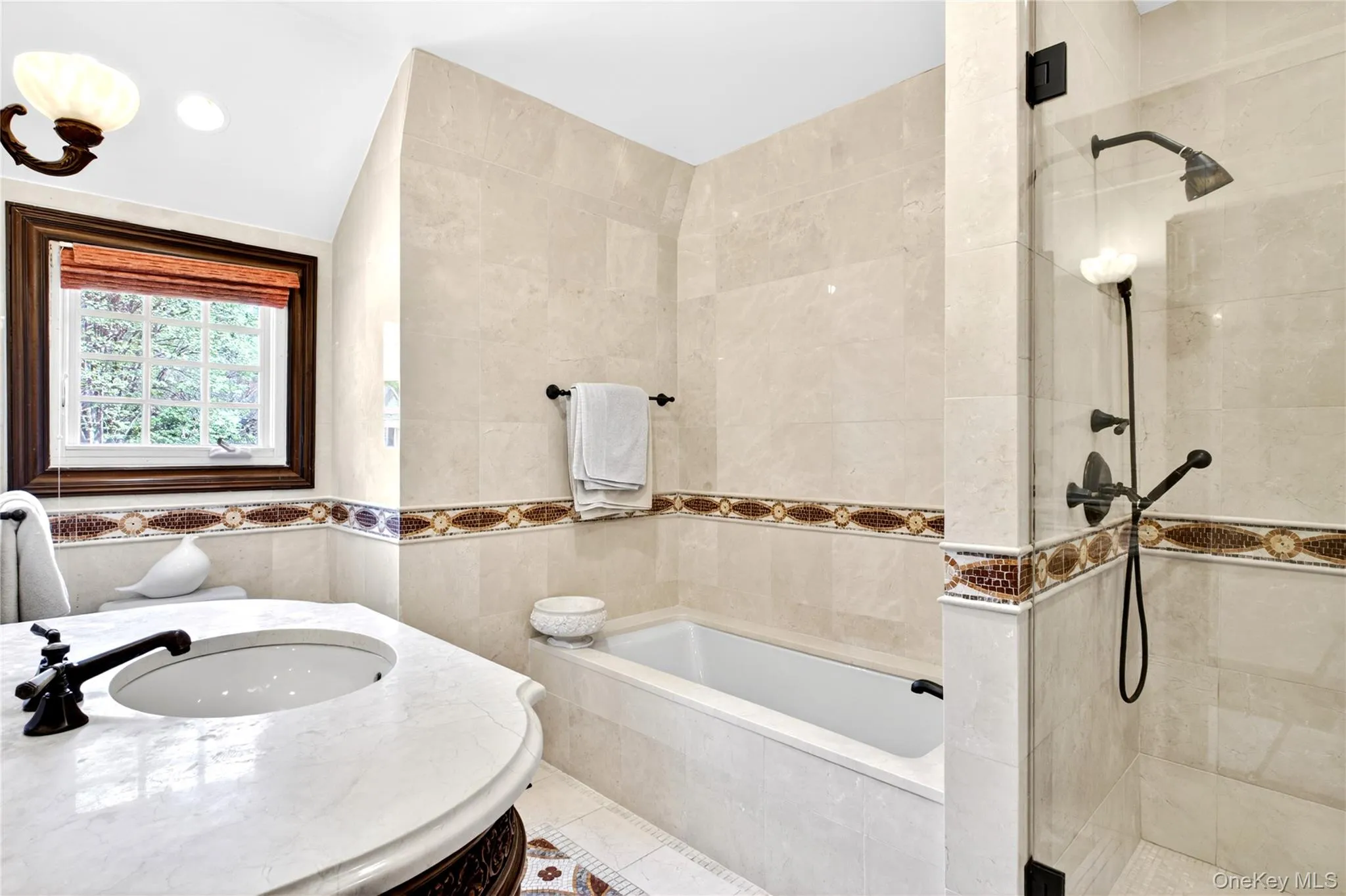 25 West Drive, North Hempstead, NY, 7 Bedrooms Bedrooms, 19 Rooms Rooms,4 BathroomsBathrooms,Residential,For Rent,West,0,986838 25 West Drive, North Hempstead, NY, 7 Bedrooms Bedrooms, 19 Rooms Rooms,4 BathroomsBathrooms,Residential,For Rent,West,0,986838