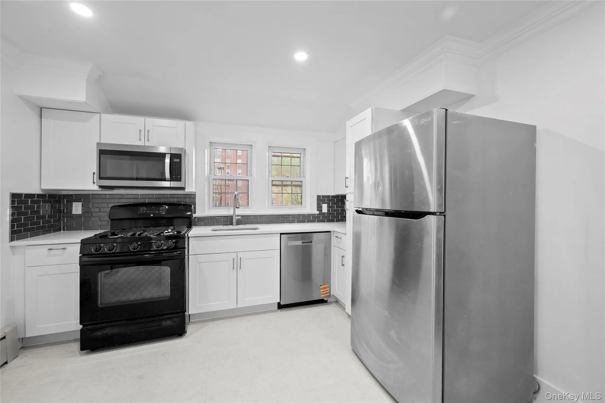 20 Overhill Place, Yonkers, NY, 2 Bedrooms Bedrooms, ,1 BathroomBathrooms,Residential Lease,For Rent,Overhill,0,986853 20 Overhill Place, Yonkers, NY, 2 Bedrooms Bedrooms, ,1 BathroomBathrooms,Residential Lease,For Rent,Overhill,0,986853