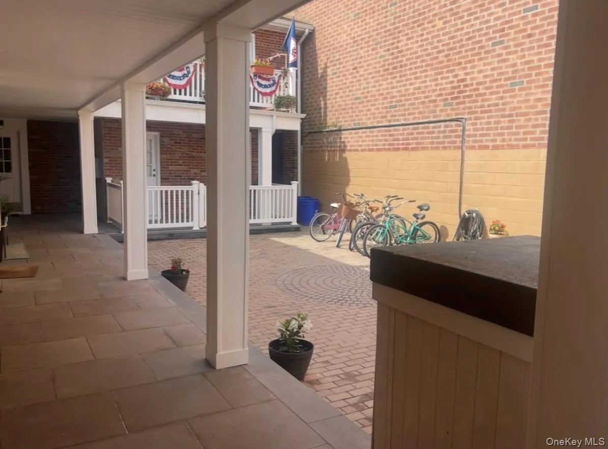 750 East Broadway, Long Beach, NY, 2 Rooms Rooms,1 BathroomBathrooms,Residential Lease,For Rent,East Broadway,0,986854 750 East Broadway, Long Beach, NY, 2 Rooms Rooms,1 BathroomBathrooms,Residential Lease,For Rent,East Broadway,0,986854