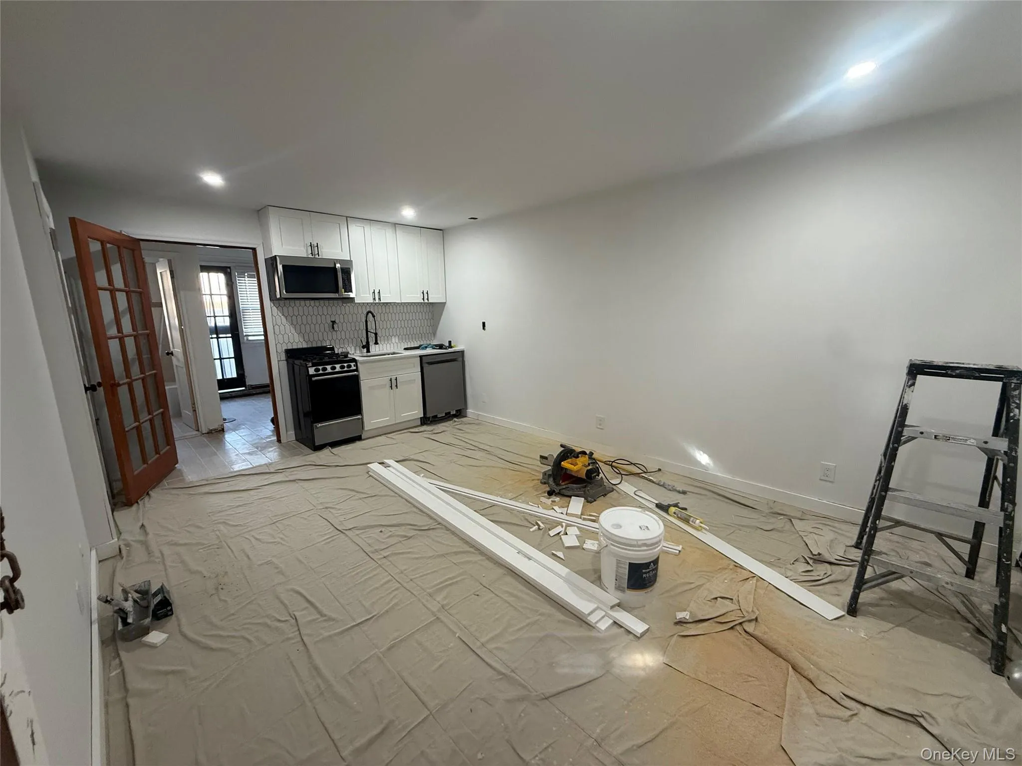 750 East Broadway, Long Beach, NY, 2 Rooms Rooms,1 BathroomBathrooms,Residential Lease,For Rent,East Broadway,0,986854 750 East Broadway, Long Beach, NY, 2 Rooms Rooms,1 BathroomBathrooms,Residential Lease,For Rent,East Broadway,0,986854