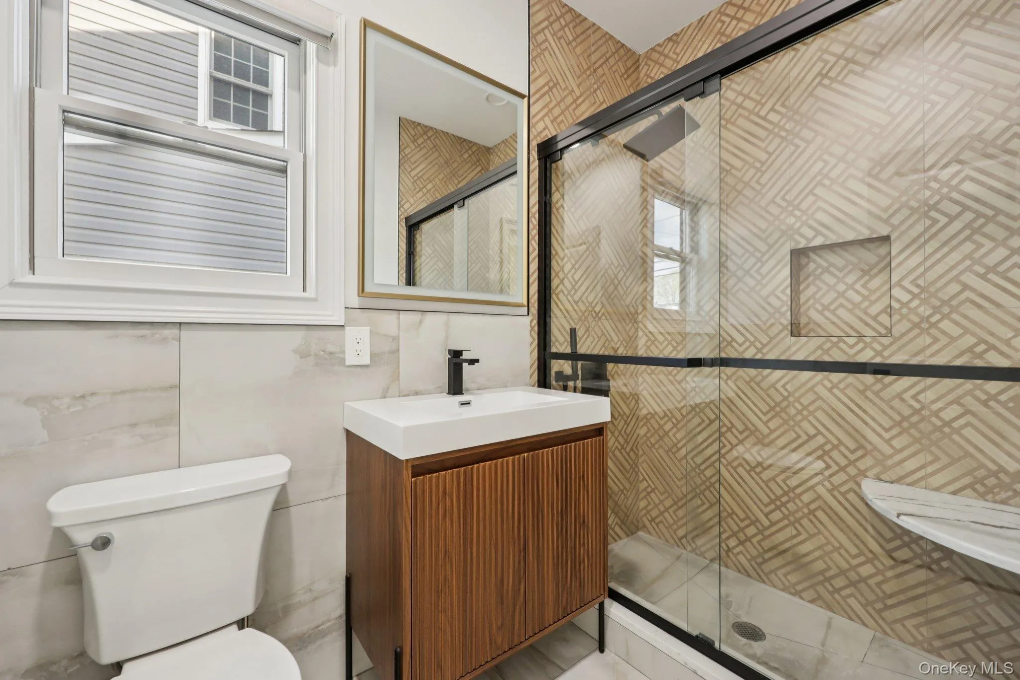 129 Tardy Lane, Hempstead, NY, 5 Bedrooms Bedrooms, 9 Rooms Rooms,4 BathroomsBathrooms,Residential,For Rent,Tardy,0,986857 129 Tardy Lane, Hempstead, NY, 5 Bedrooms Bedrooms, 9 Rooms Rooms,4 BathroomsBathrooms,Residential,For Rent,Tardy,0,986857