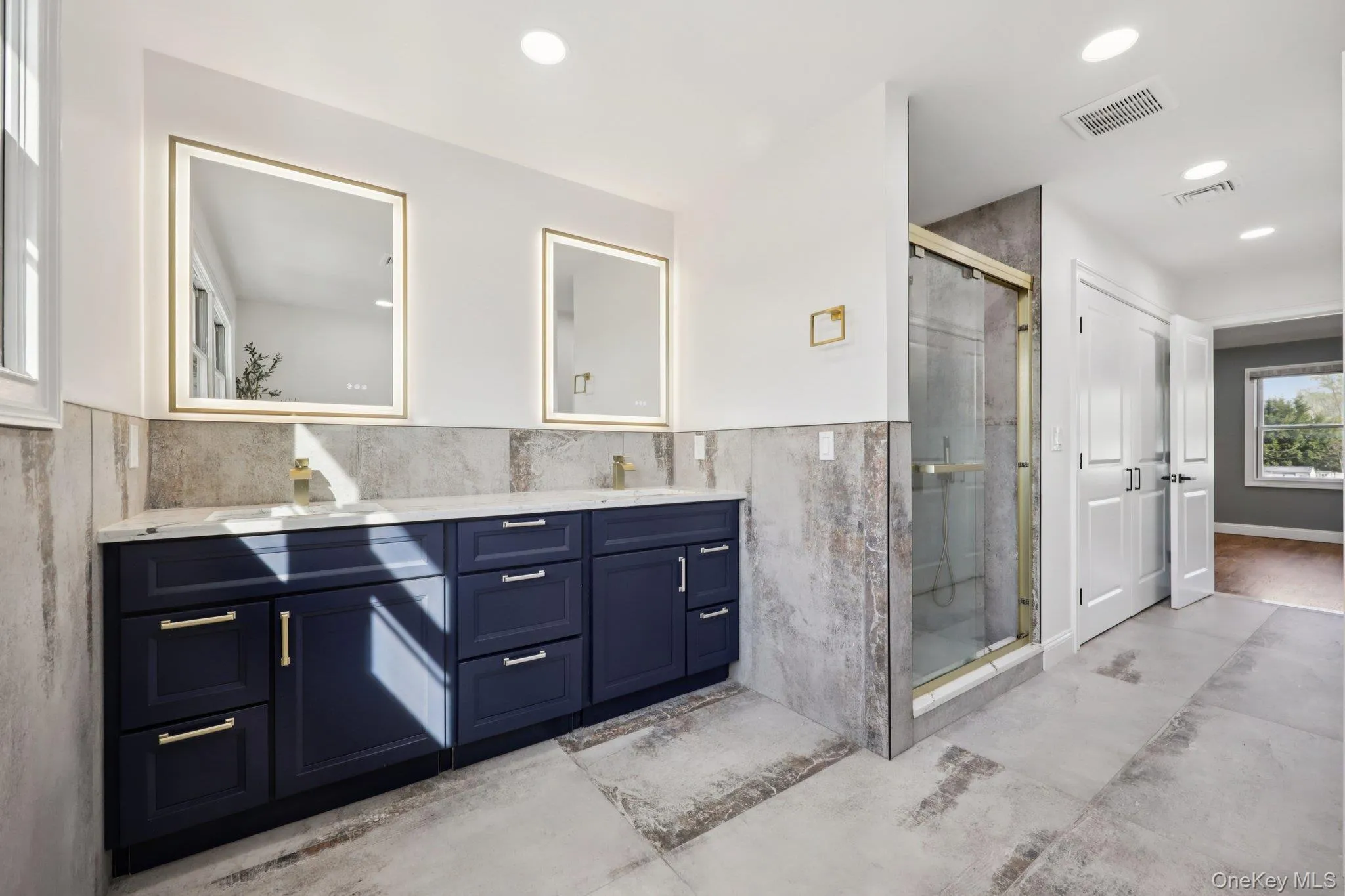 129 Tardy Lane, Hempstead, NY, 5 Bedrooms Bedrooms, 9 Rooms Rooms,4 BathroomsBathrooms,Residential,For Rent,Tardy,0,986857 129 Tardy Lane, Hempstead, NY, 5 Bedrooms Bedrooms, 9 Rooms Rooms,4 BathroomsBathrooms,Residential,For Rent,Tardy,0,986857