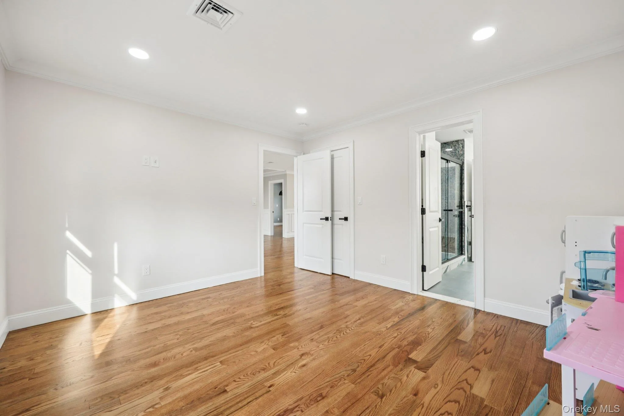 129 Tardy Lane, Hempstead, NY, 5 Bedrooms Bedrooms, 9 Rooms Rooms,4 BathroomsBathrooms,Residential,For Rent,Tardy,0,986857 129 Tardy Lane, Hempstead, NY, 5 Bedrooms Bedrooms, 9 Rooms Rooms,4 BathroomsBathrooms,Residential,For Rent,Tardy,0,986857