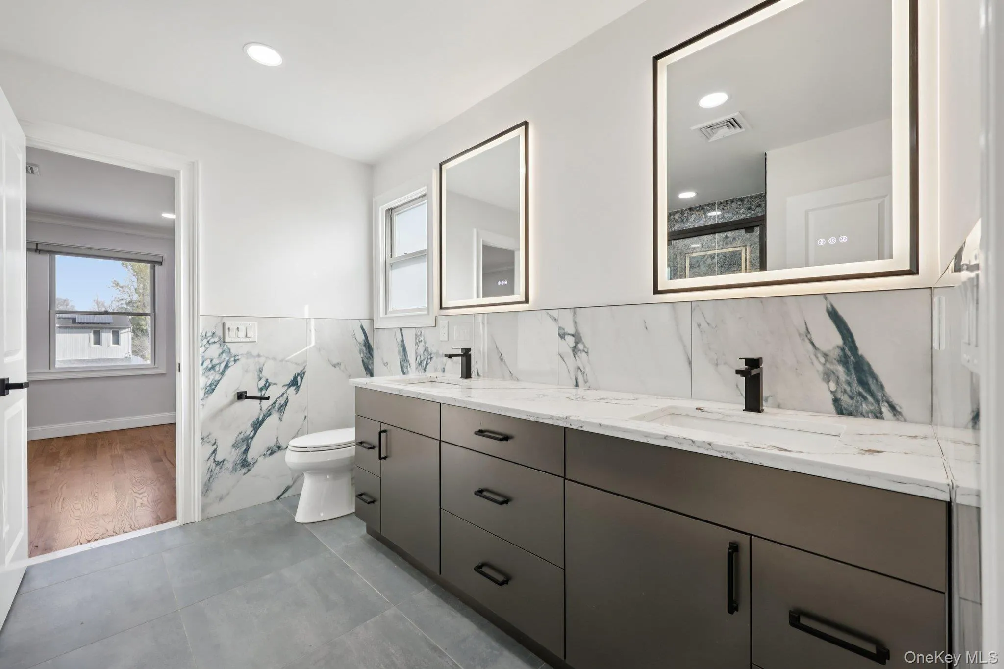 129 Tardy Lane, Hempstead, NY, 5 Bedrooms Bedrooms, 9 Rooms Rooms,4 BathroomsBathrooms,Residential,For Rent,Tardy,0,986857 129 Tardy Lane, Hempstead, NY, 5 Bedrooms Bedrooms, 9 Rooms Rooms,4 BathroomsBathrooms,Residential,For Rent,Tardy,0,986857