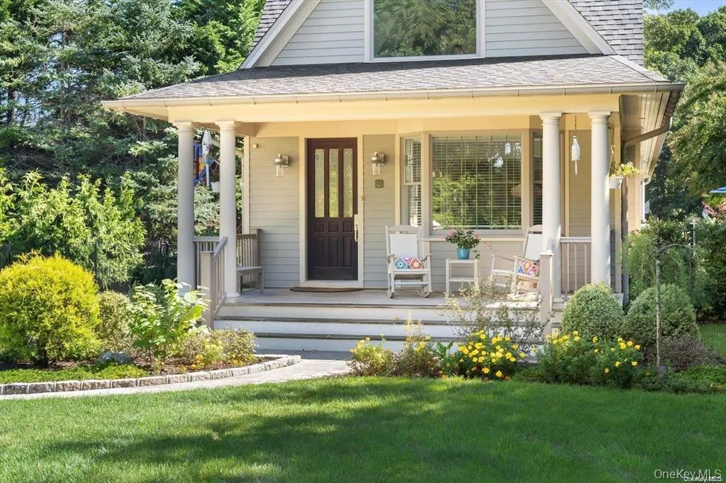 48 Jessup Avenue, Southampton, NY, 3 Bedrooms Bedrooms, 8 Rooms Rooms,3 BathroomsBathrooms,Residential Lease,For Rent,Jessup,0,986861 48 Jessup Avenue, Southampton, NY, 3 Bedrooms Bedrooms, 8 Rooms Rooms,3 BathroomsBathrooms,Residential Lease,For Rent,Jessup,0,986861