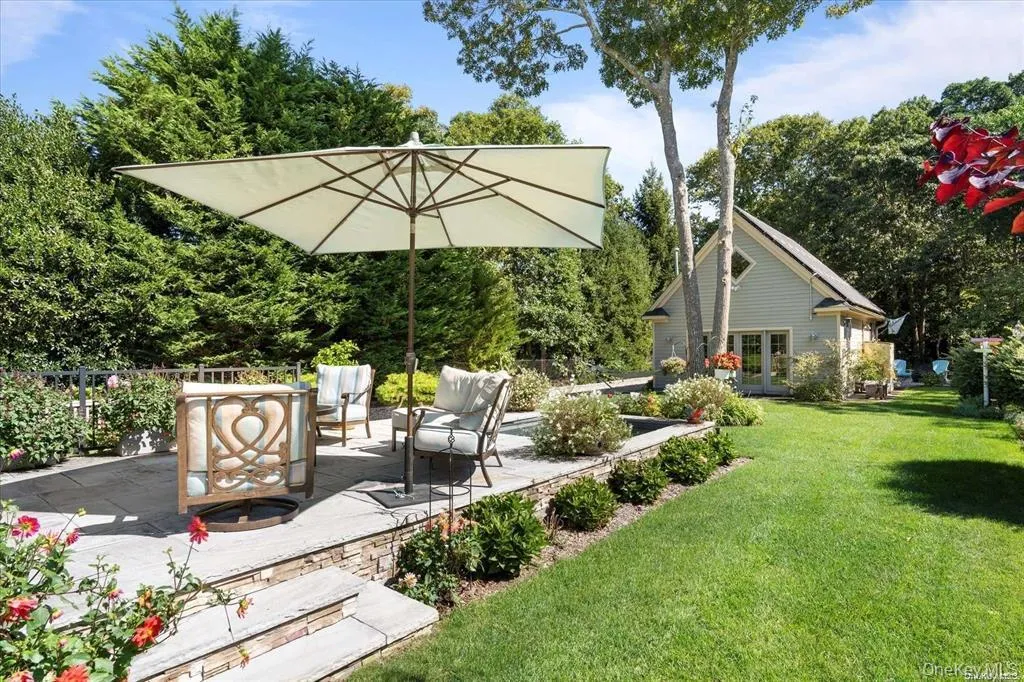 48 Jessup Avenue, Southampton, NY, 3 Bedrooms Bedrooms, 8 Rooms Rooms,3 BathroomsBathrooms,Residential Lease,For Rent,Jessup,0,986861 48 Jessup Avenue, Southampton, NY, 3 Bedrooms Bedrooms, 8 Rooms Rooms,3 BathroomsBathrooms,Residential Lease,For Rent,Jessup,0,986861