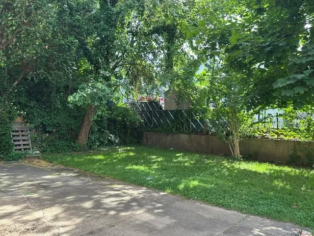 13 Juniper Road, North Hempstead, NY, 3 Bedrooms Bedrooms, 5 Rooms Rooms,1 BathroomBathrooms,Residential Lease,For Rent,Juniper,0,986883 13 Juniper Road, North Hempstead, NY, 3 Bedrooms Bedrooms, 5 Rooms Rooms,1 BathroomBathrooms,Residential Lease,For Rent,Juniper,0,986883