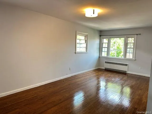 13 Juniper Road, North Hempstead, NY, 3 Bedrooms Bedrooms, 5 Rooms Rooms,1 BathroomBathrooms,Residential Lease,For Rent,Juniper,0,986883 13 Juniper Road, North Hempstead, NY, 3 Bedrooms Bedrooms, 5 Rooms Rooms,1 BathroomBathrooms,Residential Lease,For Rent,Juniper,0,986883