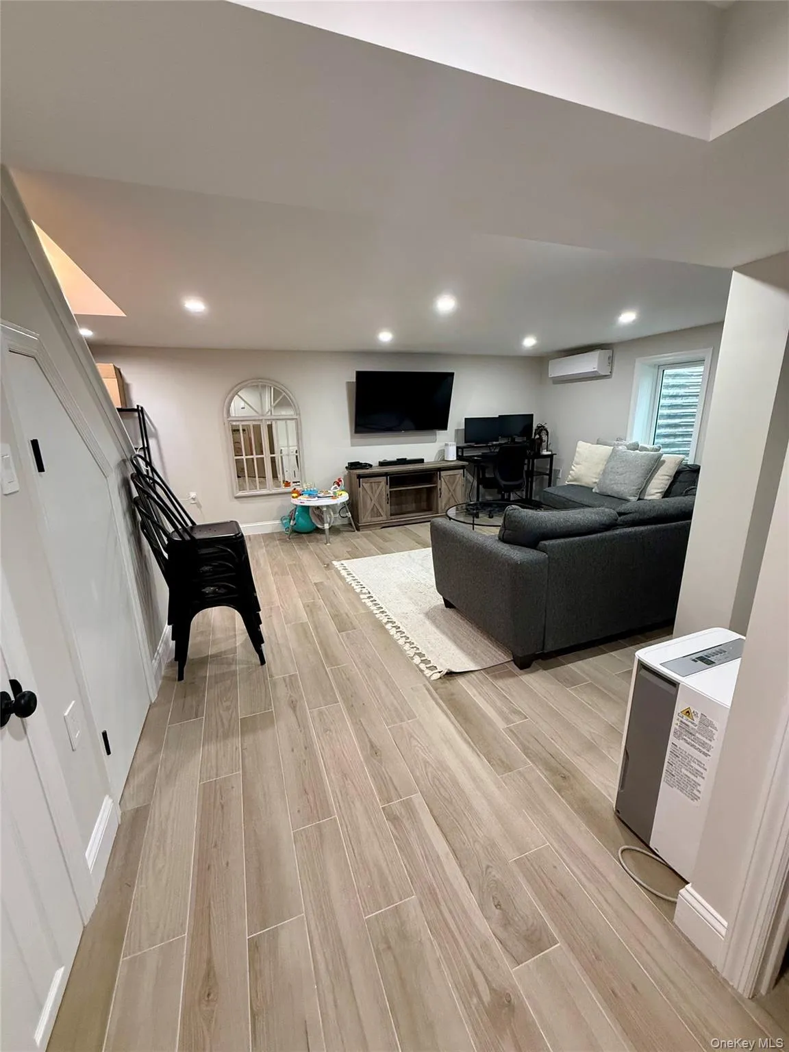 201-07 23rd Avenue, New York, NY, 3 Bedrooms Bedrooms, 6 Rooms Rooms,2 BathroomsBathrooms,Residential Lease,For Rent,23rd,0,986886 201-07 23rd Avenue, New York, NY, 3 Bedrooms Bedrooms, 6 Rooms Rooms,2 BathroomsBathrooms,Residential Lease,For Rent,23rd,0,986886