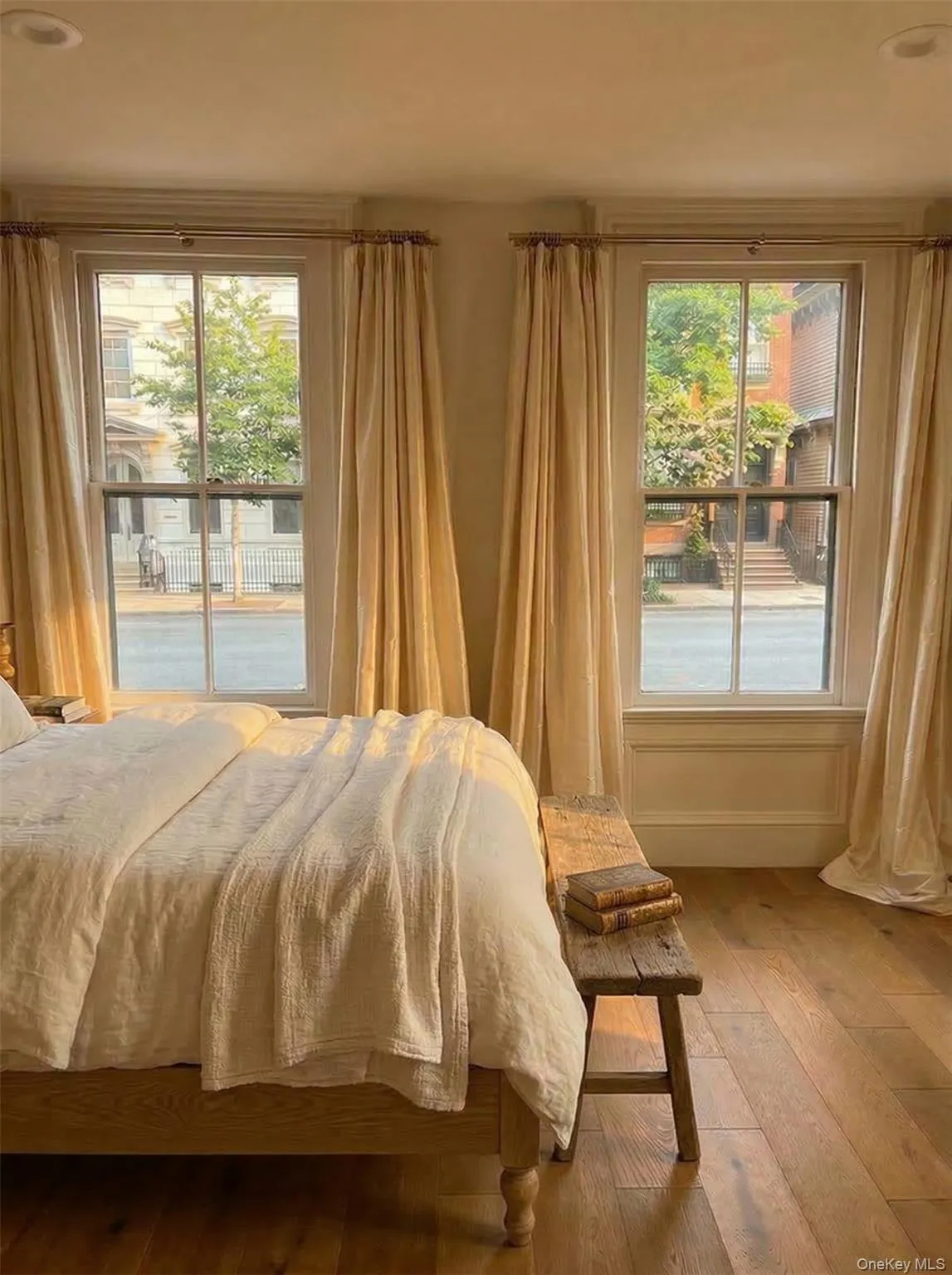 125 Warren Street, Hudson, NY, 3 Bedrooms Bedrooms, 8 Rooms Rooms,4 BathroomsBathrooms,Residential,For Rent,Warren,0,986902 125 Warren Street, Hudson, NY, 3 Bedrooms Bedrooms, 8 Rooms Rooms,4 BathroomsBathrooms,Residential,For Rent,Warren,0,986902