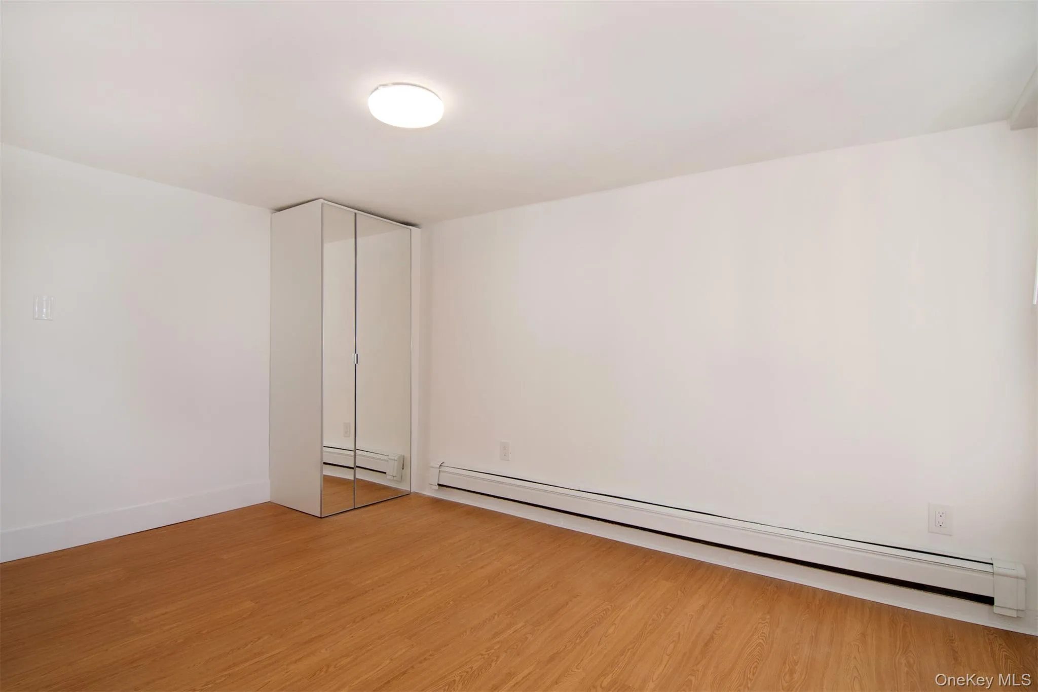 9 Buckhout Street, Greenburgh, NY, 2 Bedrooms Bedrooms, 4 Rooms Rooms,1 BathroomBathrooms,Residential Lease,For Rent,Buckhout,0,986903 9 Buckhout Street, Greenburgh, NY, 2 Bedrooms Bedrooms, 4 Rooms Rooms,1 BathroomBathrooms,Residential Lease,For Rent,Buckhout,0,986903