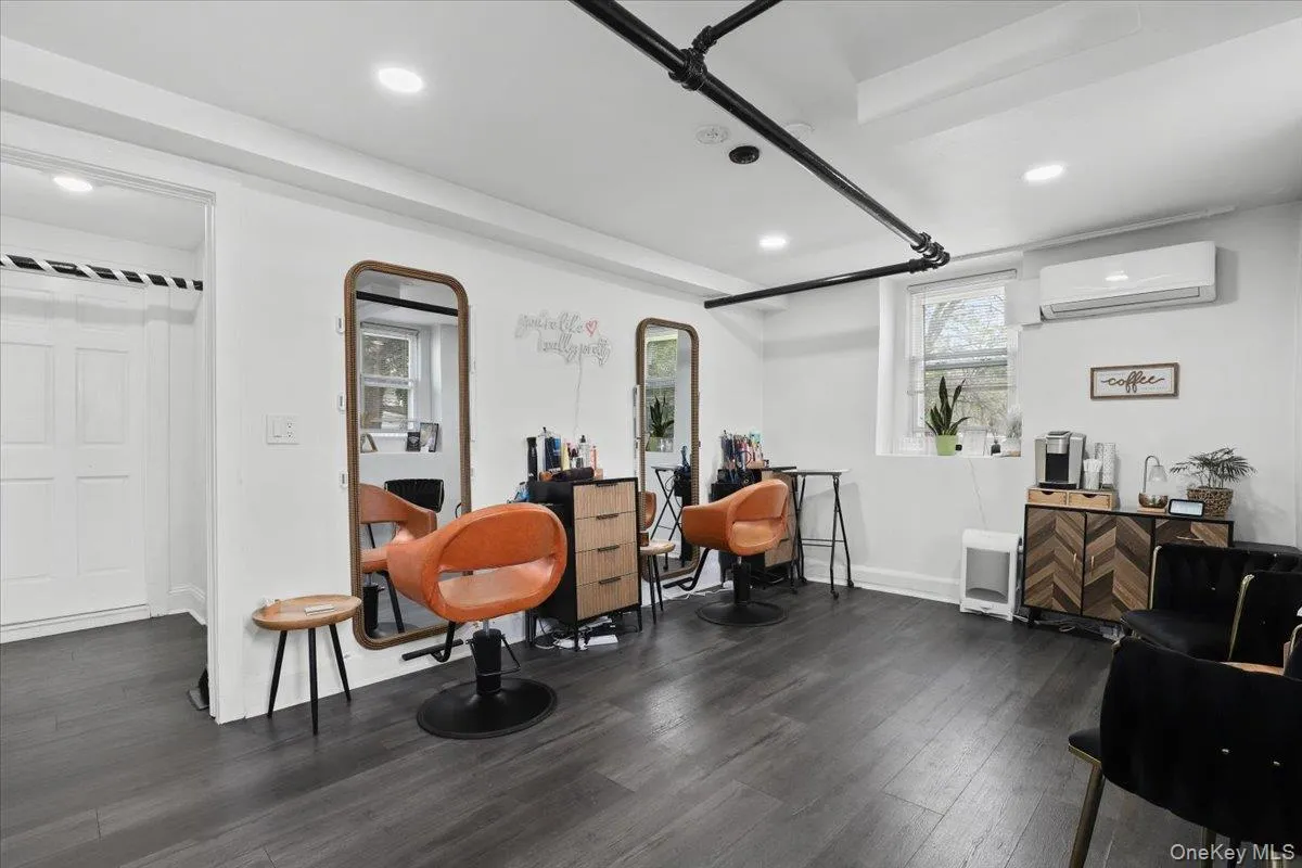 7A Dunwoodie Street, Eastchester, NY, ,Commercial Lease,For Rent,Dunwoodie,0,986906 7A Dunwoodie Street, Eastchester, NY, ,Commercial Lease,For Rent,Dunwoodie,0,986906