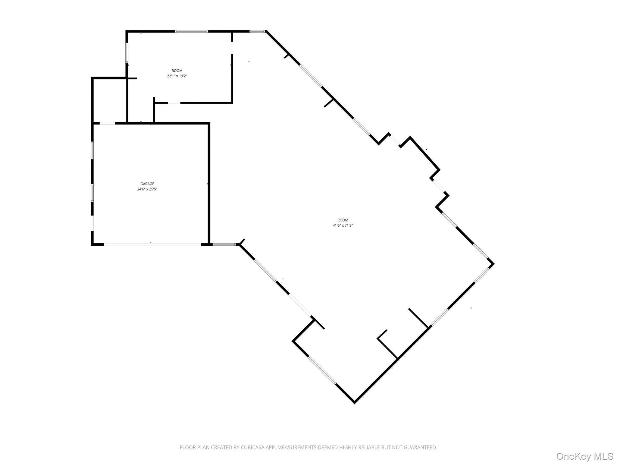 CubiCasa Floor Plan – Provided for reference only; all dimensions and layouts are approximate. CubiCasa Floor Plan – Provided for reference only; all dimensions and layouts are approximate.