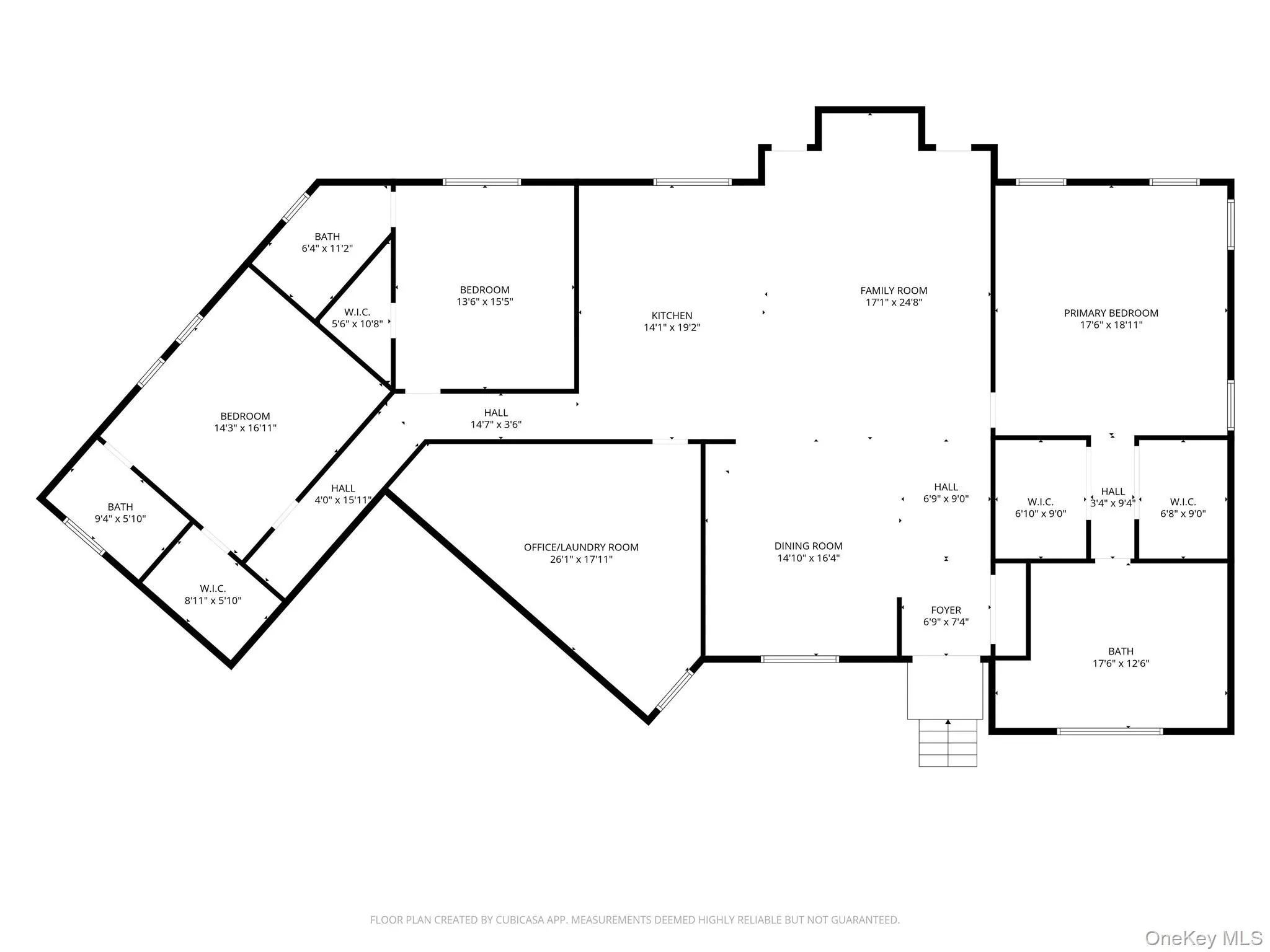 CubiCasa Floor Plan – Provided for reference only; all dimensions and layouts are approximate. CubiCasa Floor Plan – Provided for reference only; all dimensions and layouts are approximate.
