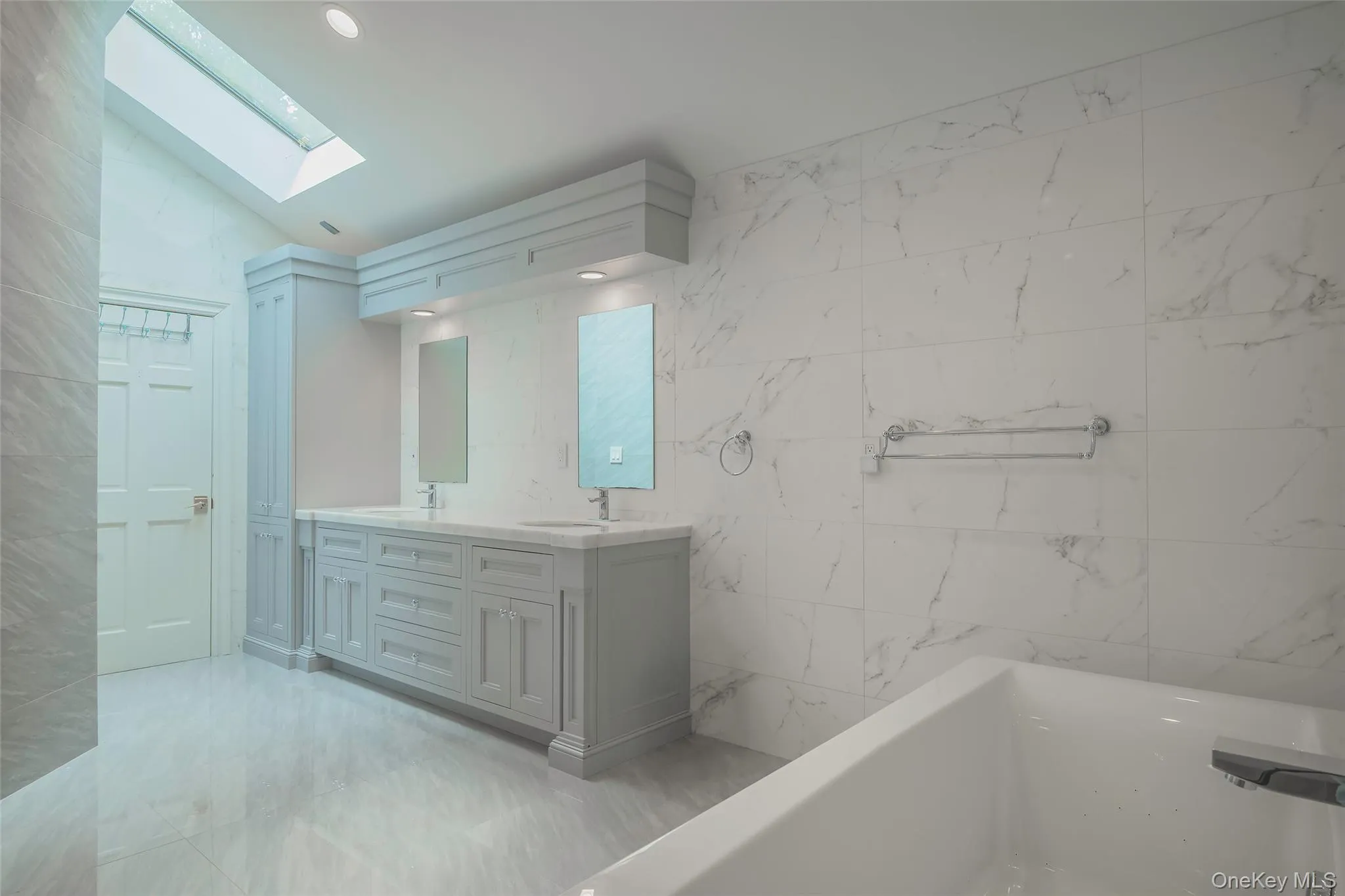 1095 Pine Valley Road, Oyster Bay, NY, 6 Bedrooms Bedrooms, 11 Rooms Rooms,5 BathroomsBathrooms,Residential,For Rent,Pine Valley,0,986963 1095 Pine Valley Road, Oyster Bay, NY, 6 Bedrooms Bedrooms, 11 Rooms Rooms,5 BathroomsBathrooms,Residential,For Rent,Pine Valley,0,986963