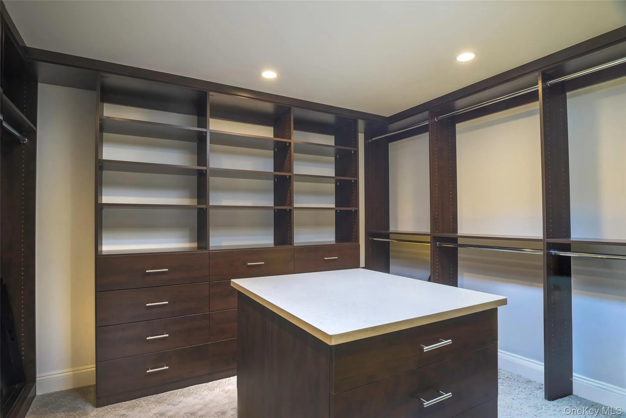 1095 Pine Valley Road, Oyster Bay, NY, 6 Bedrooms Bedrooms, 11 Rooms Rooms,5 BathroomsBathrooms,Residential,For Rent,Pine Valley,0,986963 1095 Pine Valley Road, Oyster Bay, NY, 6 Bedrooms Bedrooms, 11 Rooms Rooms,5 BathroomsBathrooms,Residential,For Rent,Pine Valley,0,986963