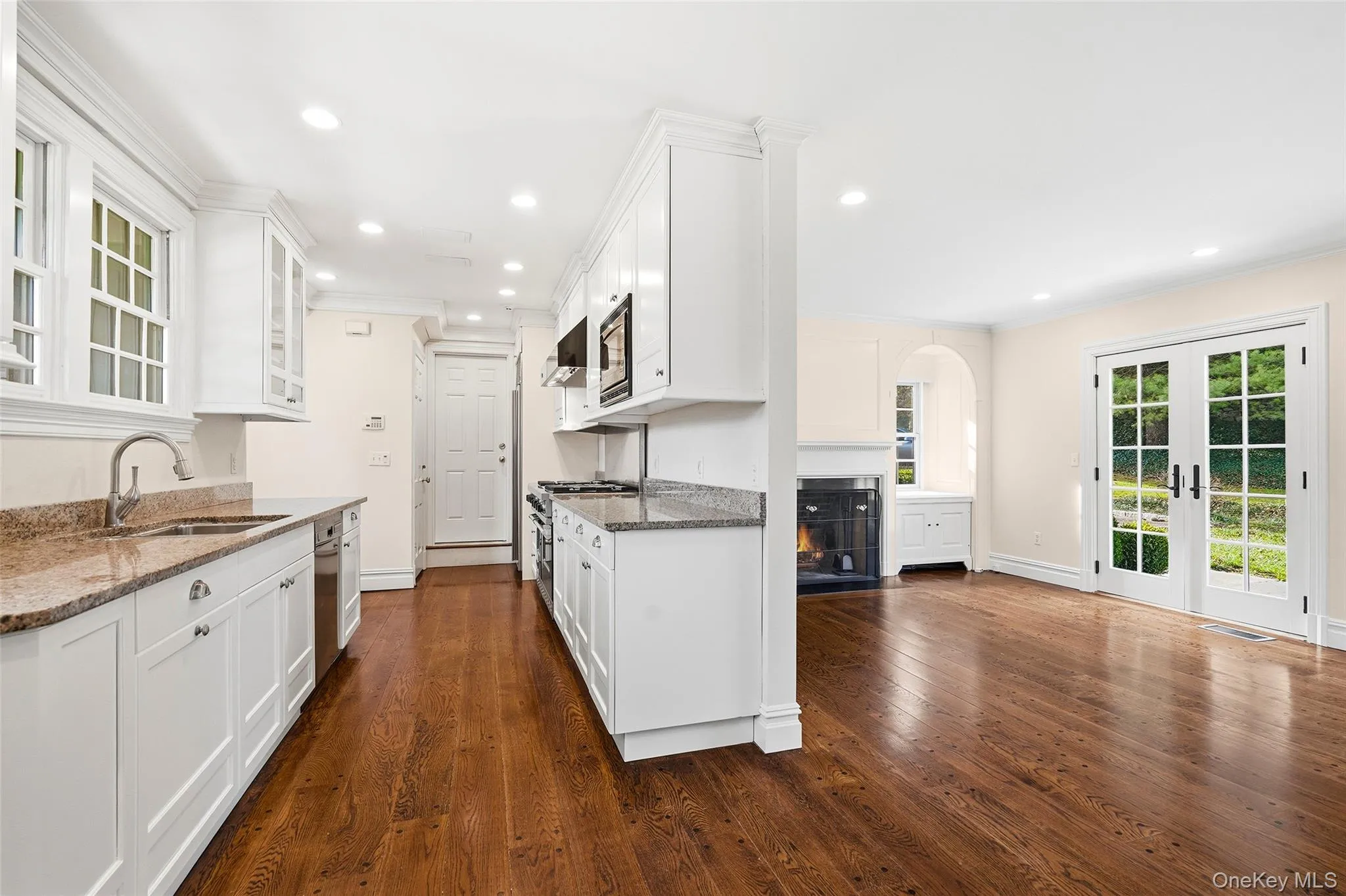 6 Club Road, Rye City, NY, 4 Bedrooms Bedrooms, 10 Rooms Rooms,3 BathroomsBathrooms,Residential Lease,For Rent,Club,0,986964 6 Club Road, Rye City, NY, 4 Bedrooms Bedrooms, 10 Rooms Rooms,3 BathroomsBathrooms,Residential Lease,For Rent,Club,0,986964