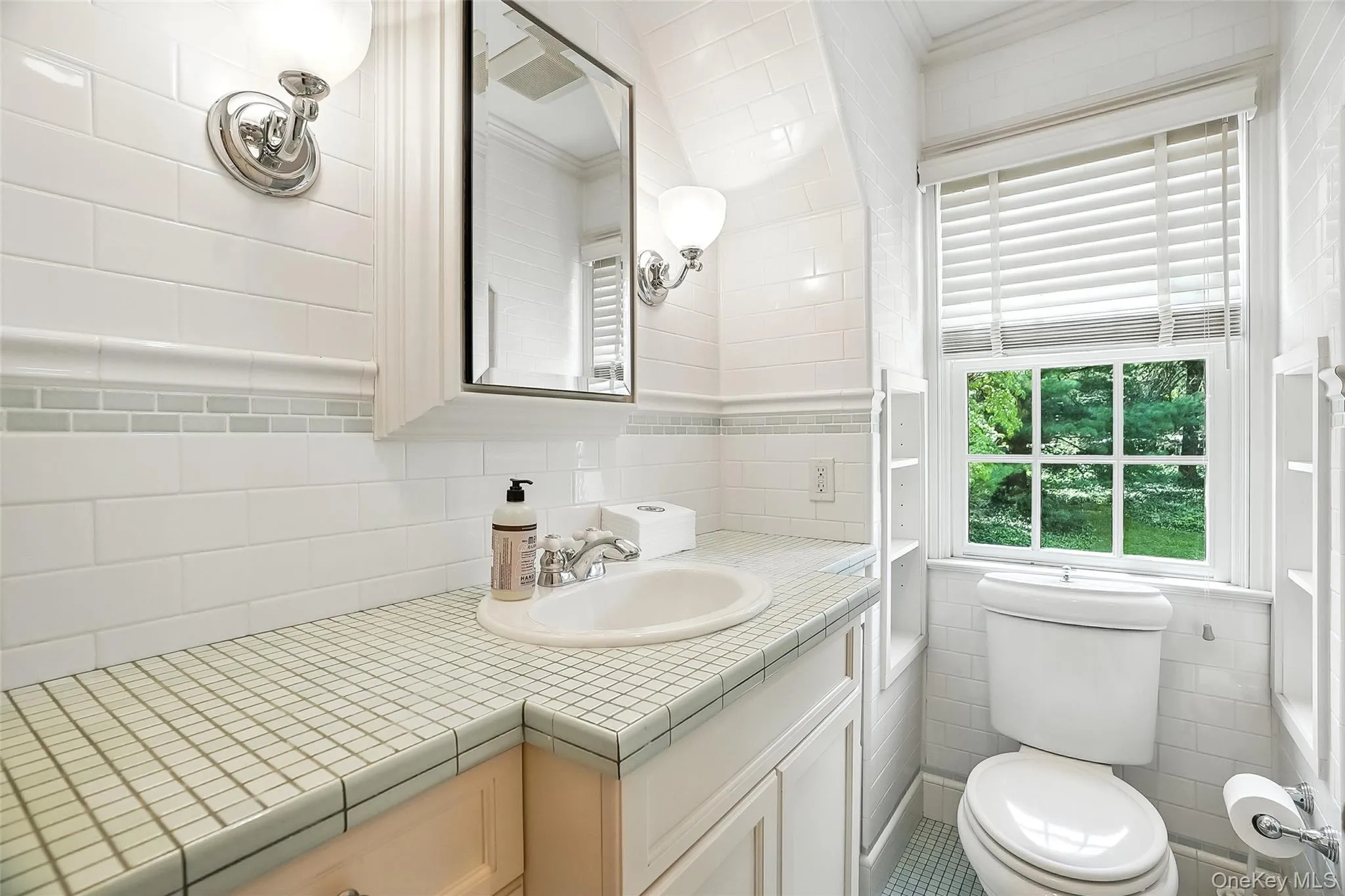 6 Club Road, Rye City, NY, 4 Bedrooms Bedrooms, 10 Rooms Rooms,3 BathroomsBathrooms,Residential Lease,For Rent,Club,0,986964 6 Club Road, Rye City, NY, 4 Bedrooms Bedrooms, 10 Rooms Rooms,3 BathroomsBathrooms,Residential Lease,For Rent,Club,0,986964