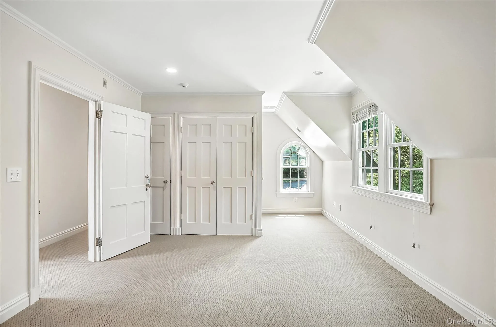 6 Club Road, Rye City, NY, 4 Bedrooms Bedrooms, 10 Rooms Rooms,3 BathroomsBathrooms,Residential Lease,For Rent,Club,0,986964 6 Club Road, Rye City, NY, 4 Bedrooms Bedrooms, 10 Rooms Rooms,3 BathroomsBathrooms,Residential Lease,For Rent,Club,0,986964
