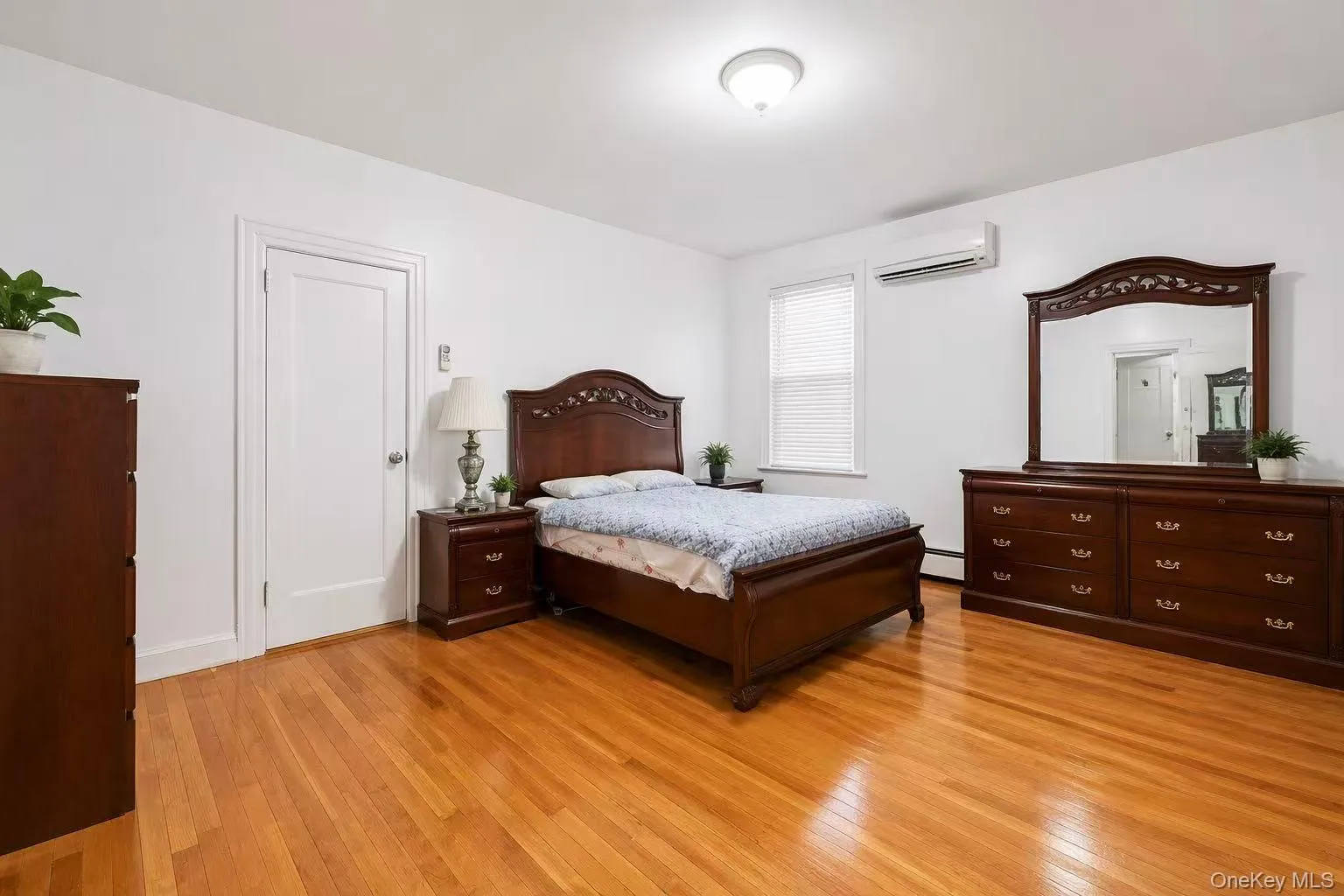 20931 39th Avenue, New York, NY, 6 Bedrooms Bedrooms, 15 Rooms Rooms,4 BathroomsBathrooms,Residential,For Rent,39th,0,986974 20931 39th Avenue, New York, NY, 6 Bedrooms Bedrooms, 15 Rooms Rooms,4 BathroomsBathrooms,Residential,For Rent,39th,0,986974