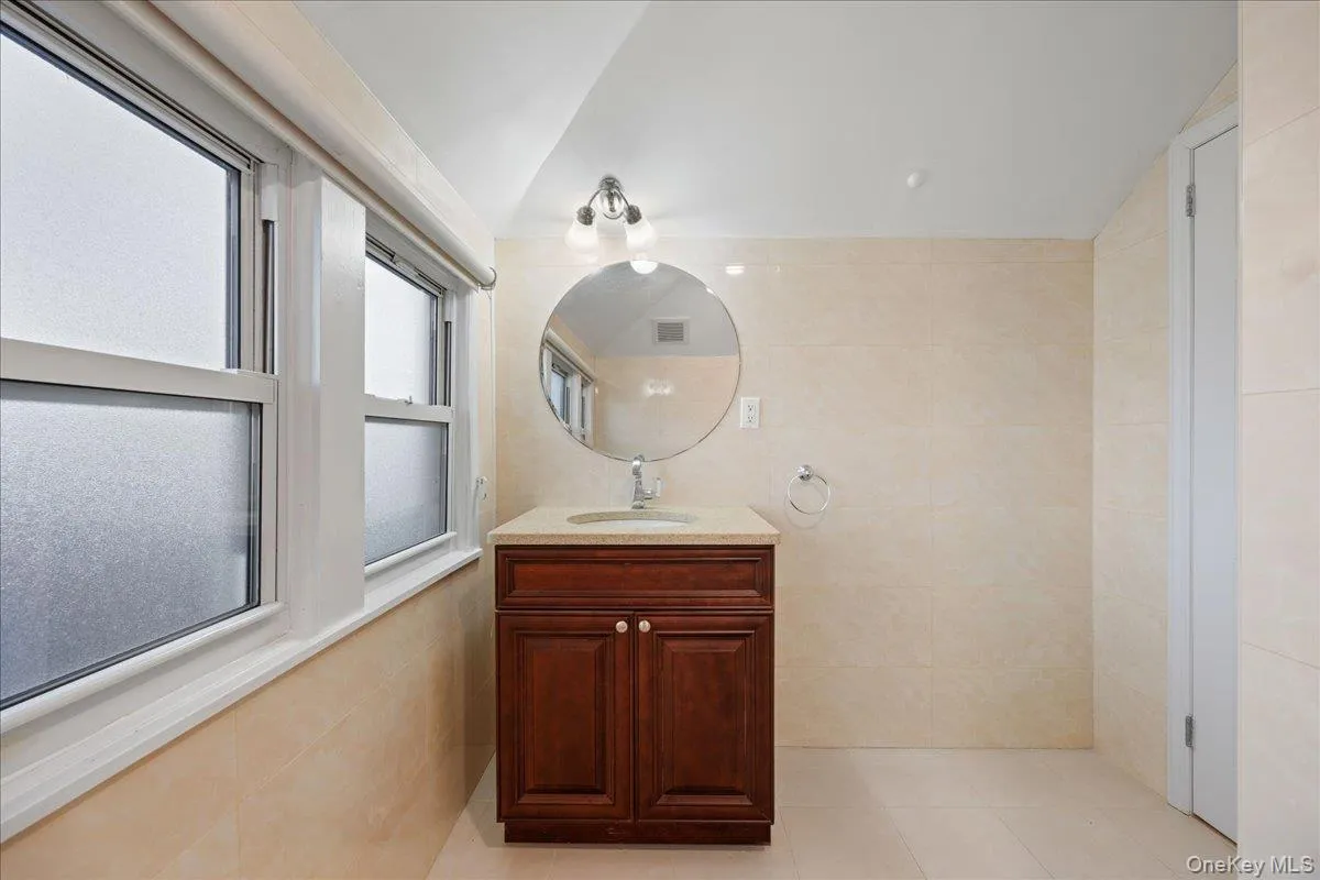 Bathroom Bathroom