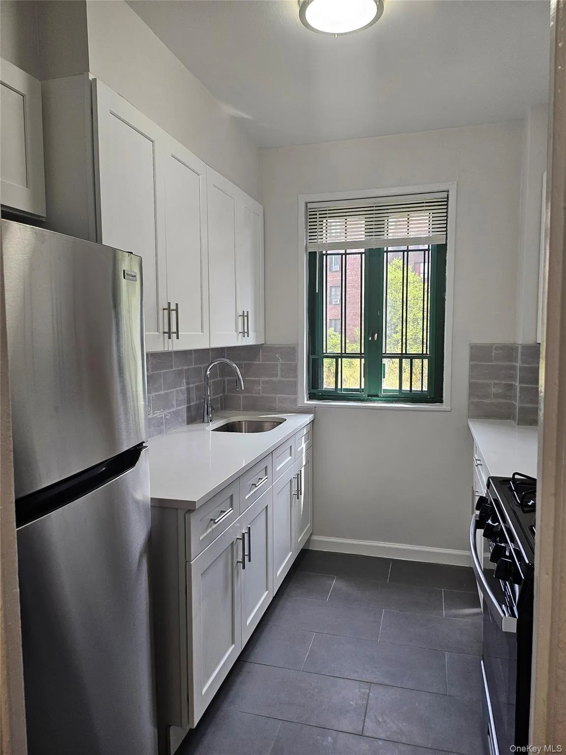 1705 Purdy Street, New York, NY, 3 Bedrooms Bedrooms, 6 Rooms Rooms,1 BathroomBathrooms,Residential,For Rent,Purdy,0,986975 1705 Purdy Street, New York, NY, 3 Bedrooms Bedrooms, 6 Rooms Rooms,1 BathroomBathrooms,Residential,For Rent,Purdy,0,986975
