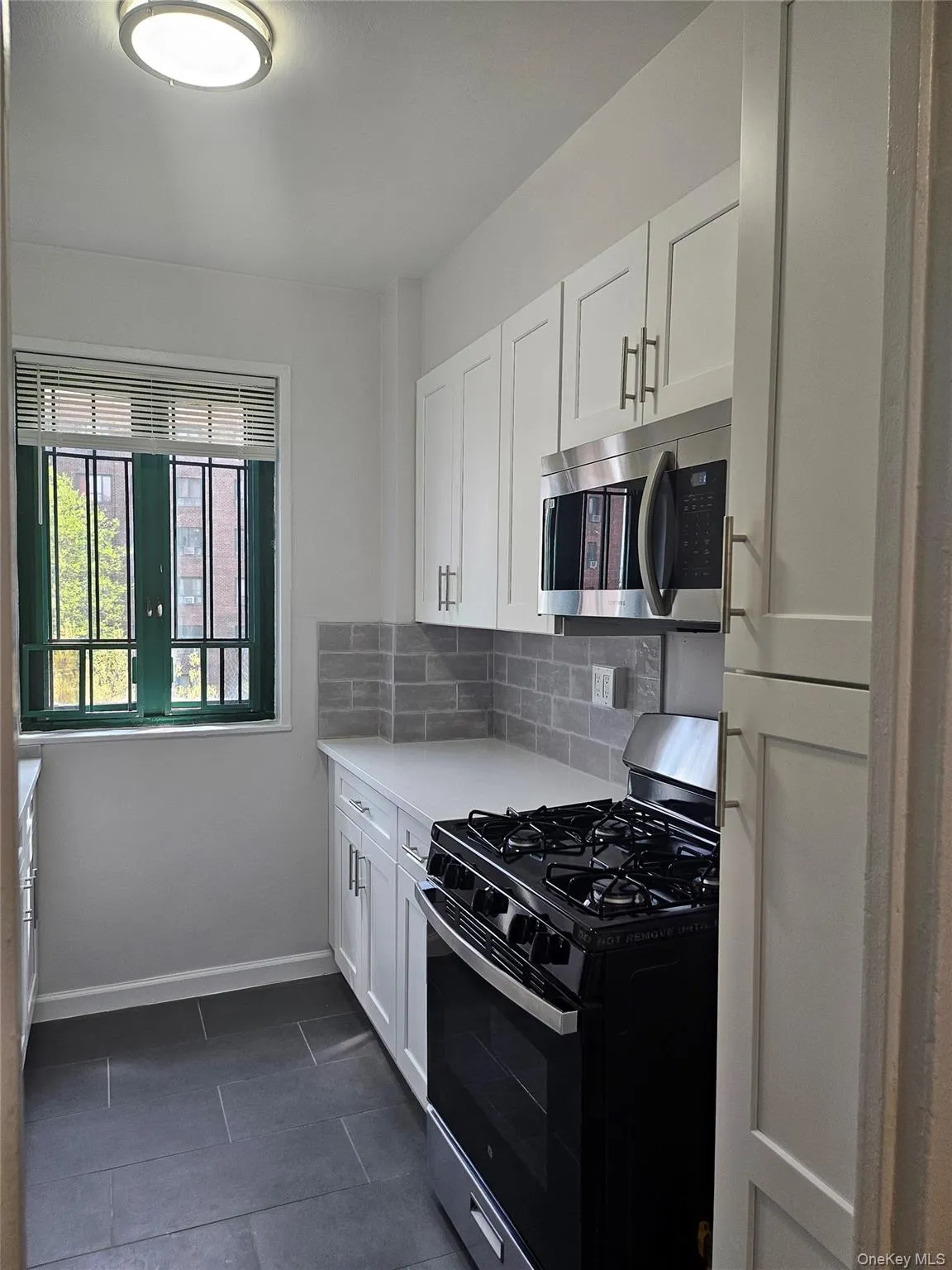 1705 Purdy Street, New York, NY, 3 Bedrooms Bedrooms, 6 Rooms Rooms,1 BathroomBathrooms,Residential,For Rent,Purdy,0,986975 1705 Purdy Street, New York, NY, 3 Bedrooms Bedrooms, 6 Rooms Rooms,1 BathroomBathrooms,Residential,For Rent,Purdy,0,986975