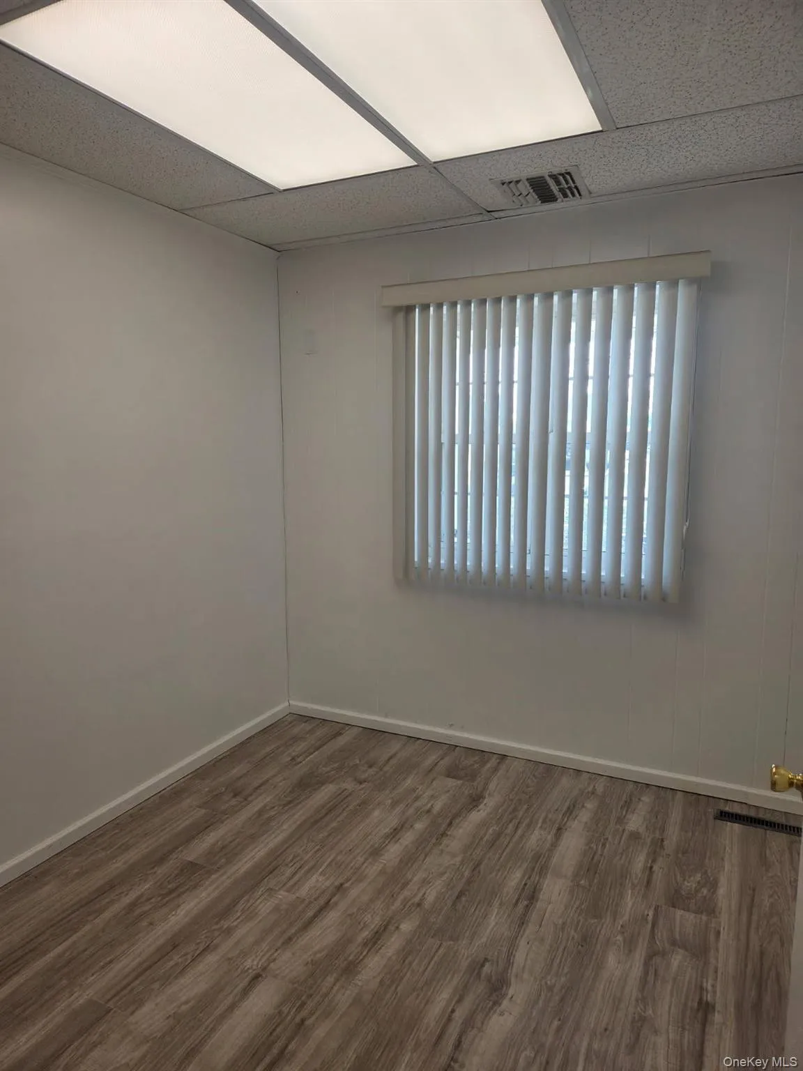 631 Montauk Highway, Islip, NY, ,Commercial Lease,For Rent,Montauk,0,986976 631 Montauk Highway, Islip, NY, ,Commercial Lease,For Rent,Montauk,0,986976