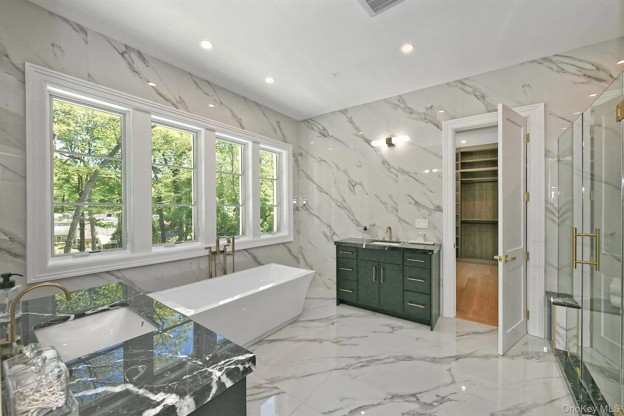 20 Knollwood Road, Oyster Bay, NY, 6 Bedrooms Bedrooms, 10 Rooms Rooms,7 BathroomsBathrooms,Residential,For Rent,Knollwood,0,986988 20 Knollwood Road, Oyster Bay, NY, 6 Bedrooms Bedrooms, 10 Rooms Rooms,7 BathroomsBathrooms,Residential,For Rent,Knollwood,0,986988