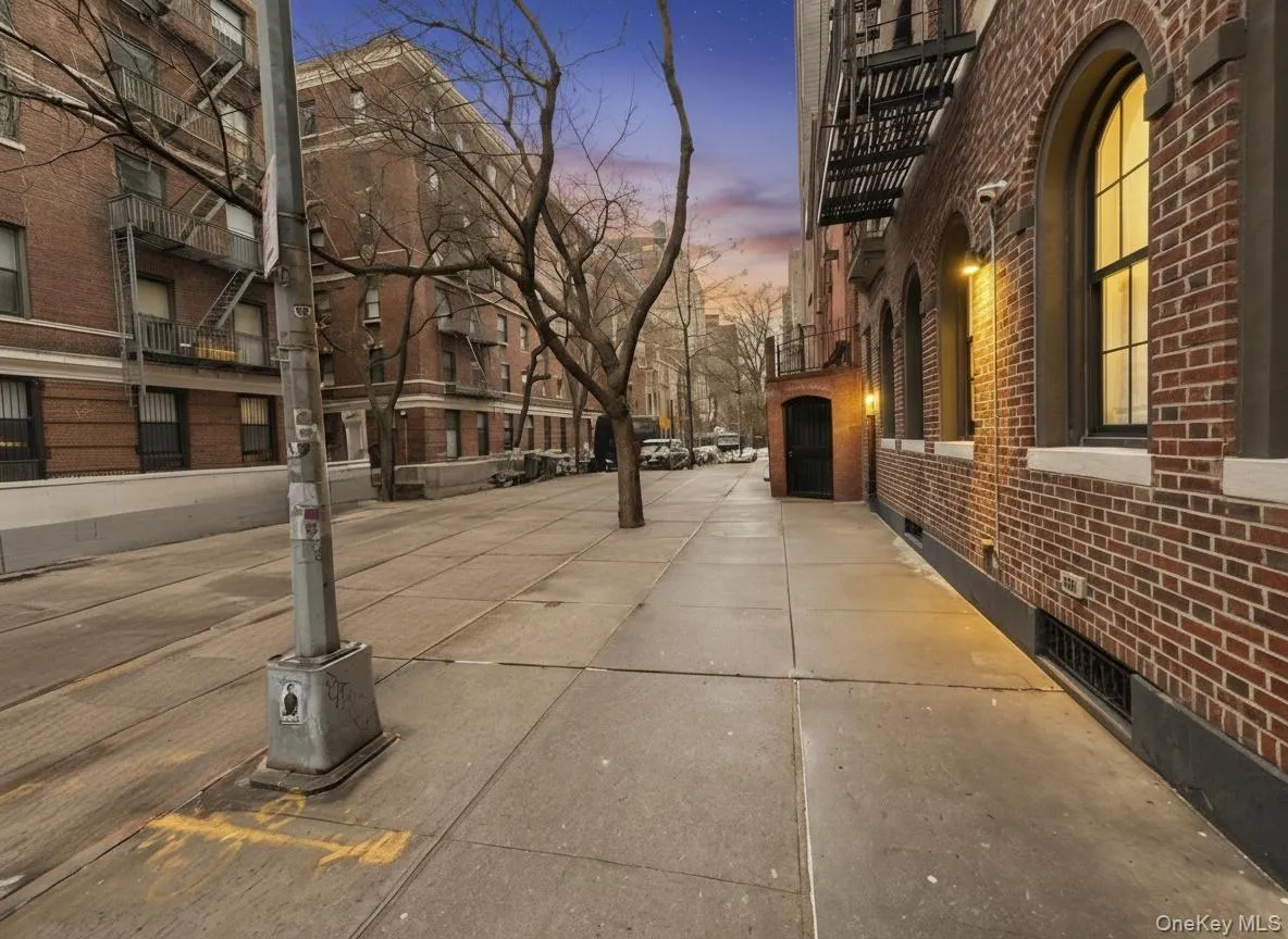 130 16th Street, New York, NY, 1 Bedroom Bedrooms, 3 Rooms Rooms,1 BathroomBathrooms,Residential,For Rent,16th,0,986991 130 16th Street, New York, NY, 1 Bedroom Bedrooms, 3 Rooms Rooms,1 BathroomBathrooms,Residential,For Rent,16th,0,986991