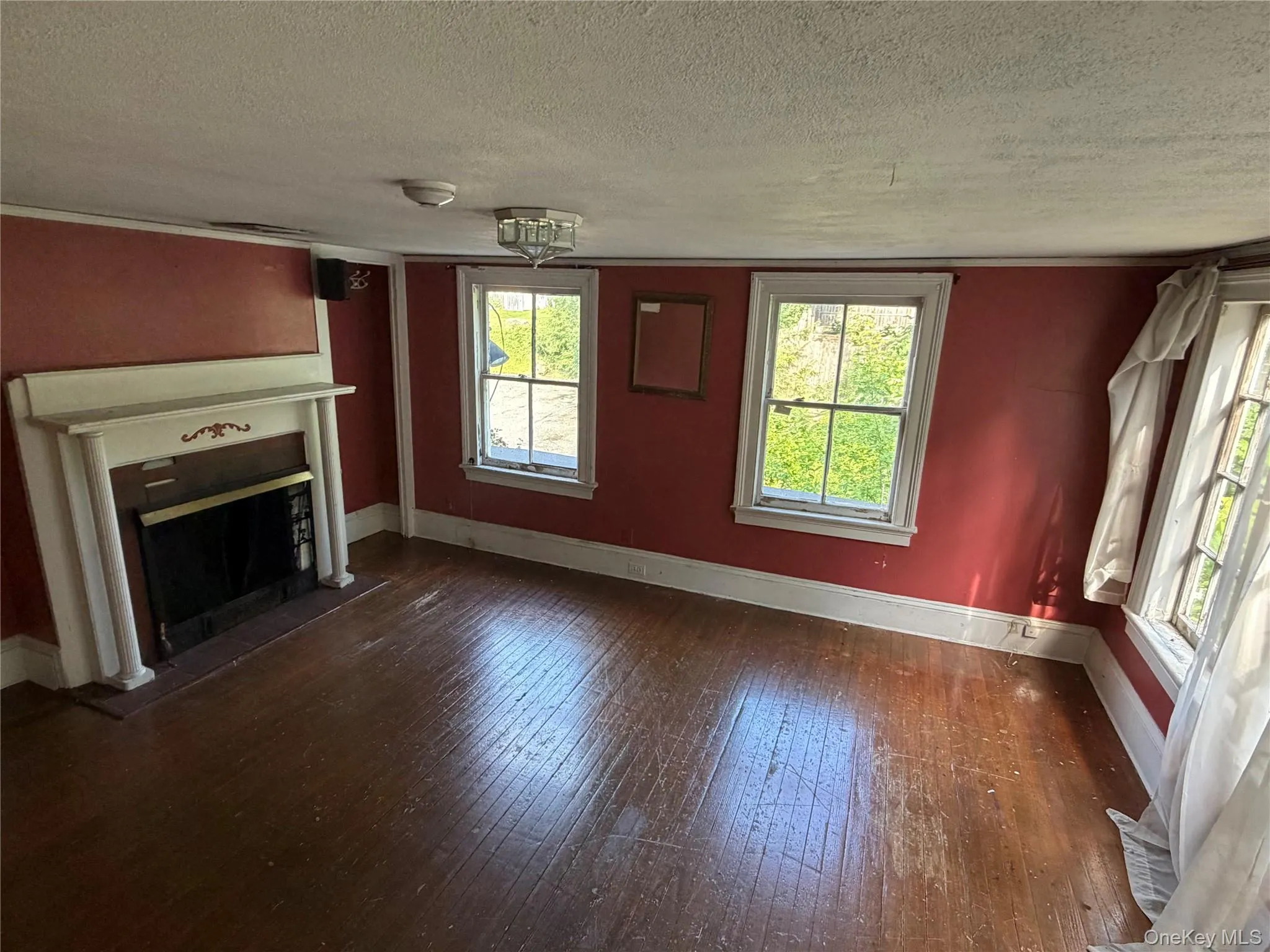 Smaller Second Floor Dining Room with Fireplace Smaller Second Floor Dining Room with Fireplace