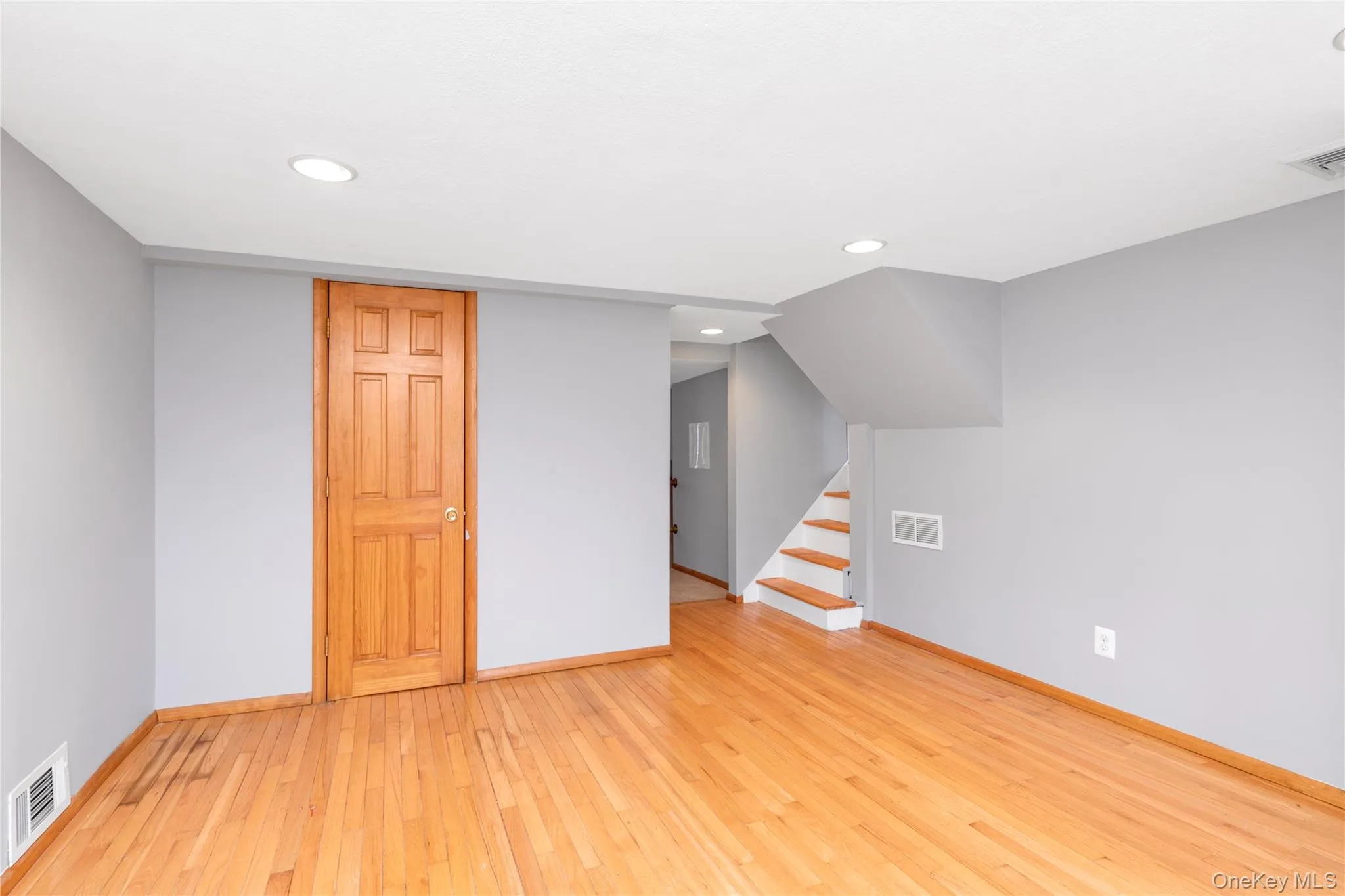 5 Glenbrook Road, Oyster Bay, NY, 4 Bedrooms Bedrooms, 9 Rooms Rooms,2 BathroomsBathrooms,Residential Lease,For Rent,Glenbrook,0,987014 5 Glenbrook Road, Oyster Bay, NY, 4 Bedrooms Bedrooms, 9 Rooms Rooms,2 BathroomsBathrooms,Residential Lease,For Rent,Glenbrook,0,987014
