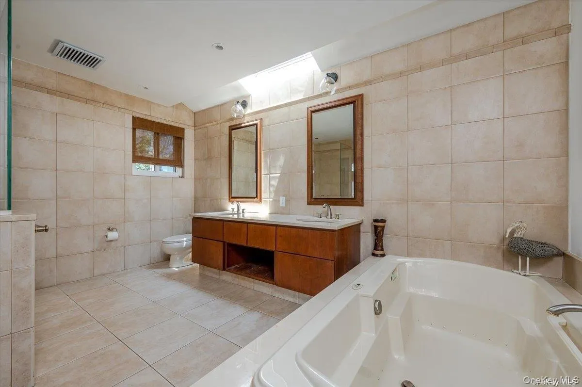 94 Heron Street, Long Beach, NY, 5 Bedrooms Bedrooms, 10 Rooms Rooms,3 BathroomsBathrooms,Residential Lease,For Rent,Heron,0,987015 94 Heron Street, Long Beach, NY, 5 Bedrooms Bedrooms, 10 Rooms Rooms,3 BathroomsBathrooms,Residential Lease,For Rent,Heron,0,987015