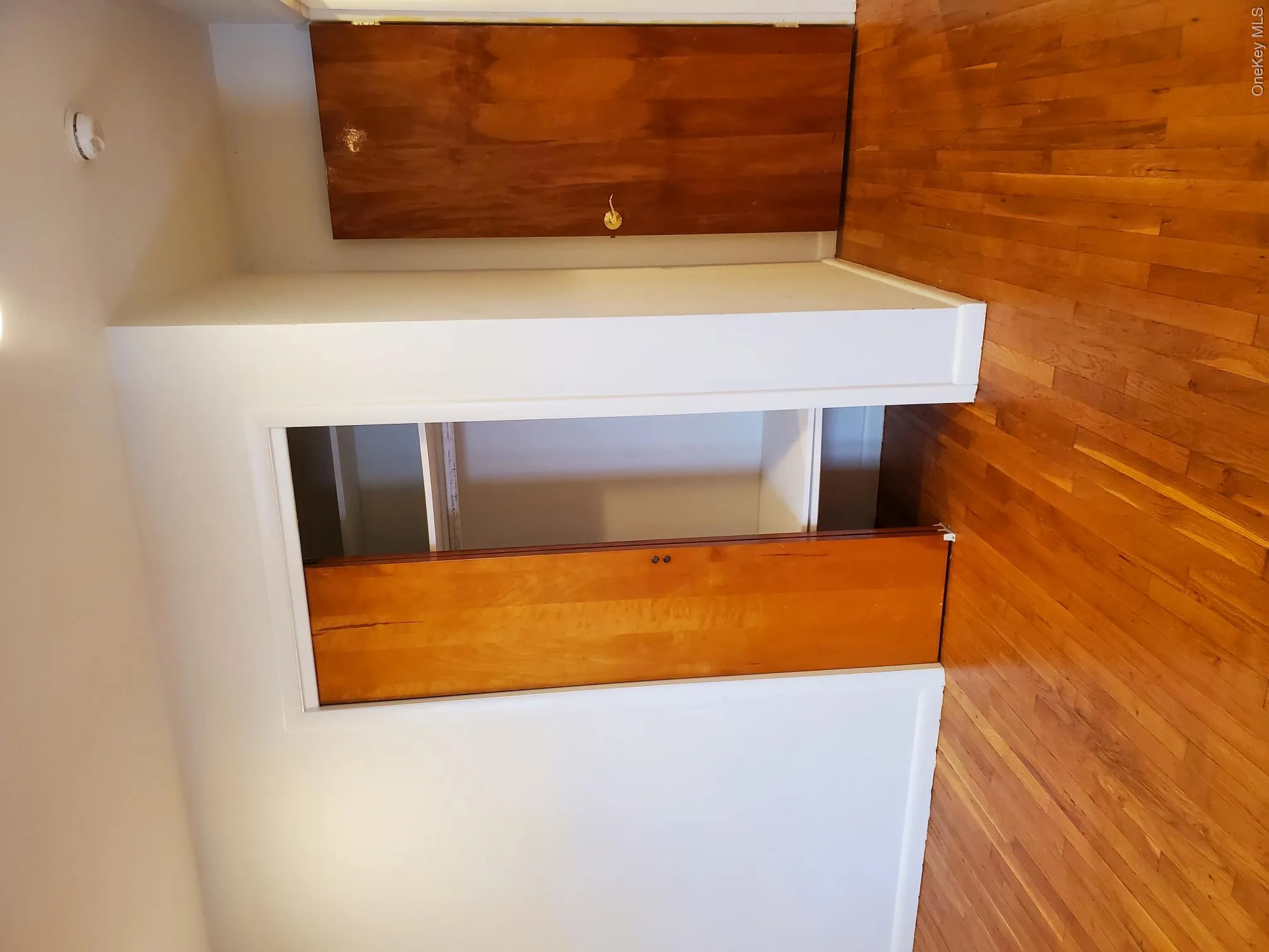 55 Juniper Road, North Hempstead, NY, 1 Bedroom Bedrooms, 4 Rooms Rooms,1 BathroomBathrooms,Residential Lease,For Rent,Juniper,0,987016 55 Juniper Road, North Hempstead, NY, 1 Bedroom Bedrooms, 4 Rooms Rooms,1 BathroomBathrooms,Residential Lease,For Rent,Juniper,0,987016