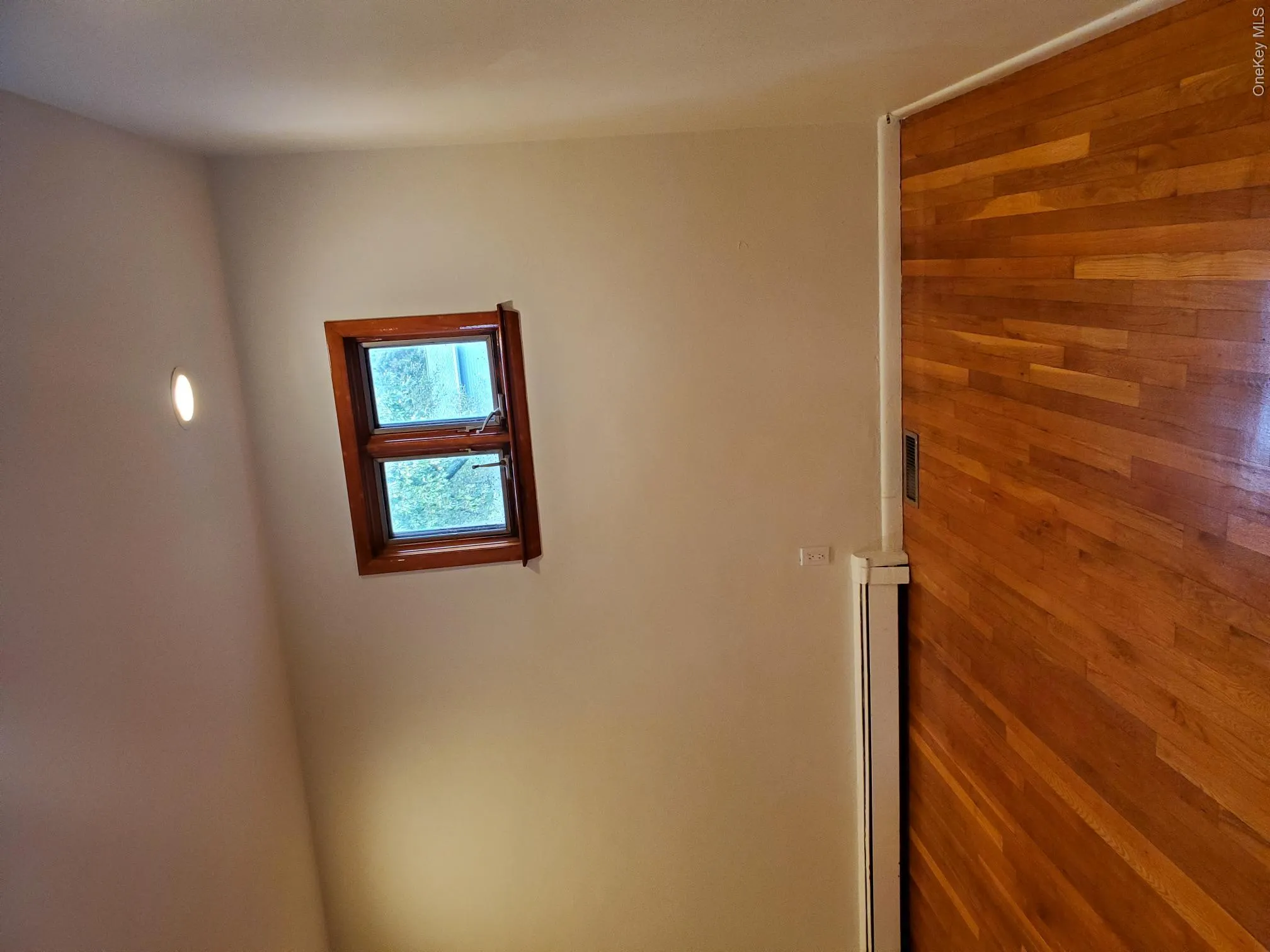 55 Juniper Road, North Hempstead, NY, 1 Bedroom Bedrooms, 4 Rooms Rooms,1 BathroomBathrooms,Residential Lease,For Rent,Juniper,0,987016 55 Juniper Road, North Hempstead, NY, 1 Bedroom Bedrooms, 4 Rooms Rooms,1 BathroomBathrooms,Residential Lease,For Rent,Juniper,0,987016