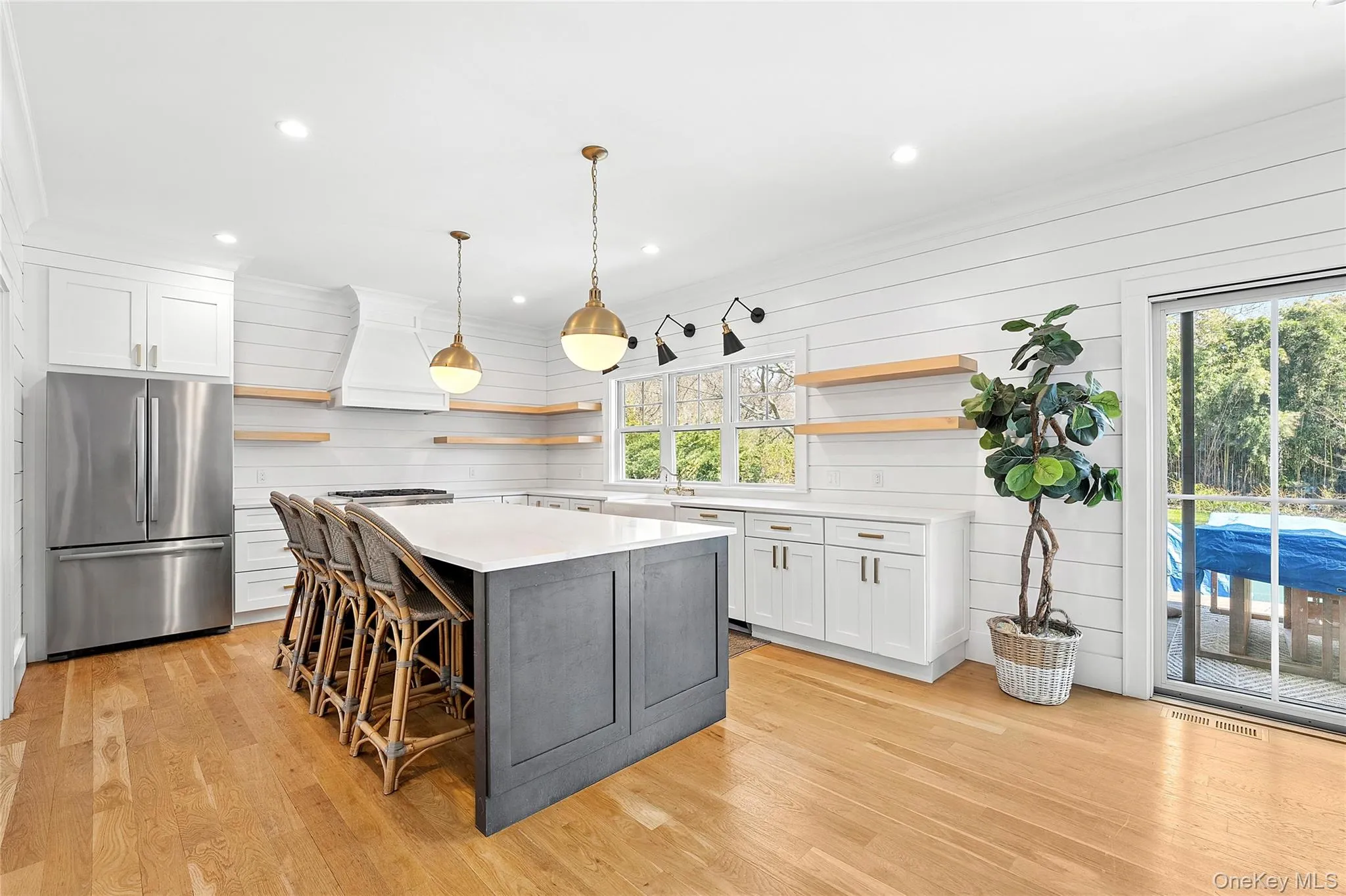 64 Hazelwood Avenue, Southampton, NY, 4 Bedrooms Bedrooms, 7 Rooms Rooms,3 BathroomsBathrooms,Residential,For Rent,Hazelwood,0,987034 64 Hazelwood Avenue, Southampton, NY, 4 Bedrooms Bedrooms, 7 Rooms Rooms,3 BathroomsBathrooms,Residential,For Rent,Hazelwood,0,987034