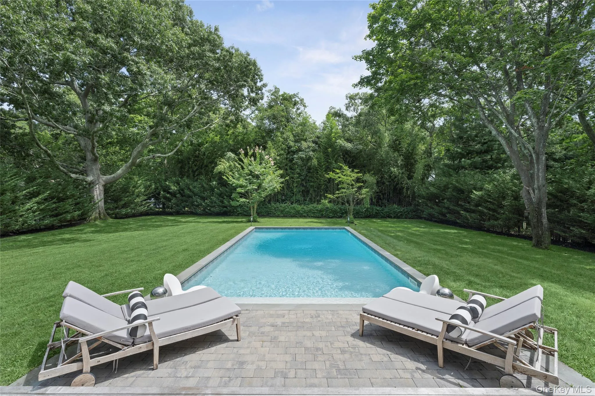 64 Hazelwood Avenue, Southampton, NY, 4 Bedrooms Bedrooms, 7 Rooms Rooms,3 BathroomsBathrooms,Residential,For Rent,Hazelwood,0,987034 64 Hazelwood Avenue, Southampton, NY, 4 Bedrooms Bedrooms, 7 Rooms Rooms,3 BathroomsBathrooms,Residential,For Rent,Hazelwood,0,987034