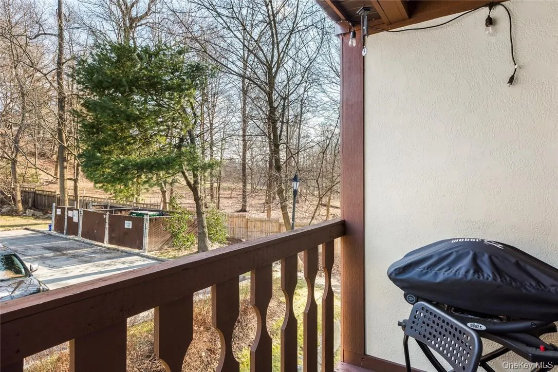 39 Foxwood Circle, Mount Kisco, NY, 1 Bedroom Bedrooms, 4 Rooms Rooms,1 BathroomBathrooms,Residential Lease,For Rent,Foxwood,0,987050 39 Foxwood Circle, Mount Kisco, NY, 1 Bedroom Bedrooms, 4 Rooms Rooms,1 BathroomBathrooms,Residential Lease,For Rent,Foxwood,0,987050