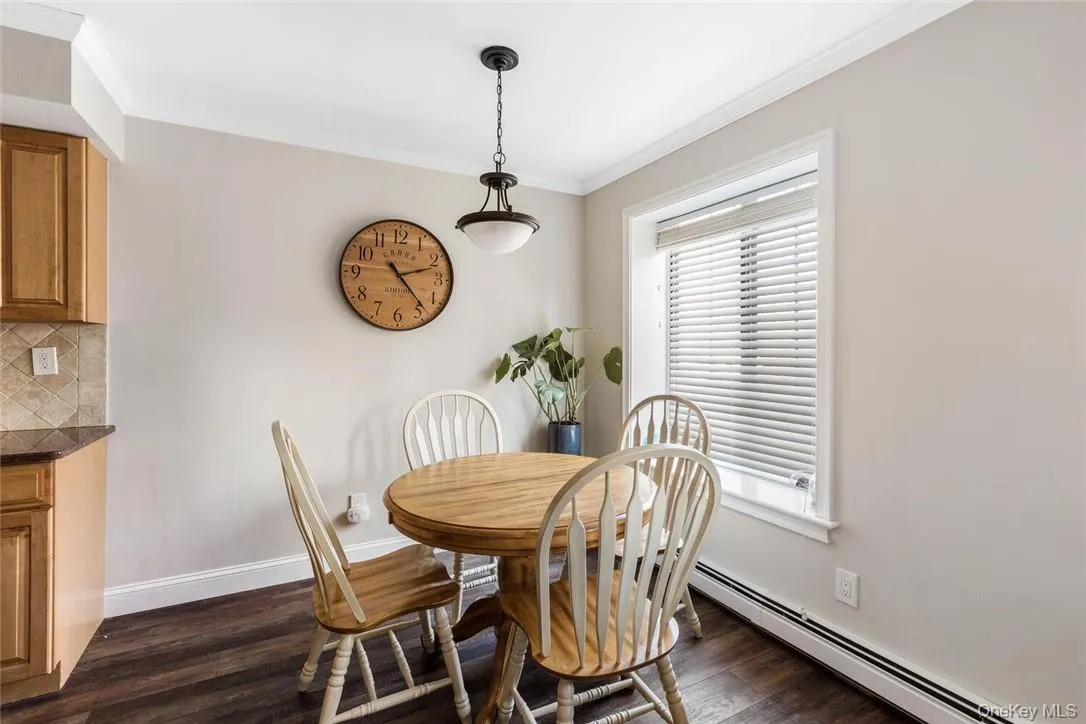39 Foxwood Circle, Mount Kisco, NY, 1 Bedroom Bedrooms, 4 Rooms Rooms,1 BathroomBathrooms,Residential Lease,For Rent,Foxwood,0,987050 39 Foxwood Circle, Mount Kisco, NY, 1 Bedroom Bedrooms, 4 Rooms Rooms,1 BathroomBathrooms,Residential Lease,For Rent,Foxwood,0,987050