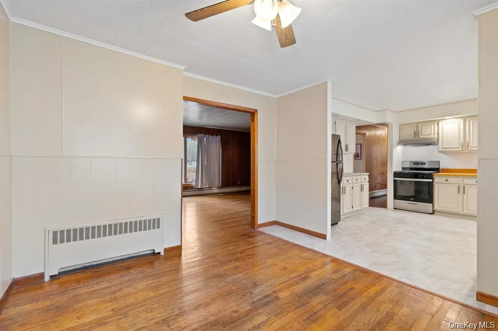 7 Red Top Road, Shawangunk, NY, 3 Bedrooms Bedrooms, 10 Rooms Rooms,1 BathroomBathrooms,Residential Lease,For Rent,Red Top,0,987053 7 Red Top Road, Shawangunk, NY, 3 Bedrooms Bedrooms, 10 Rooms Rooms,1 BathroomBathrooms,Residential Lease,For Rent,Red Top,0,987053