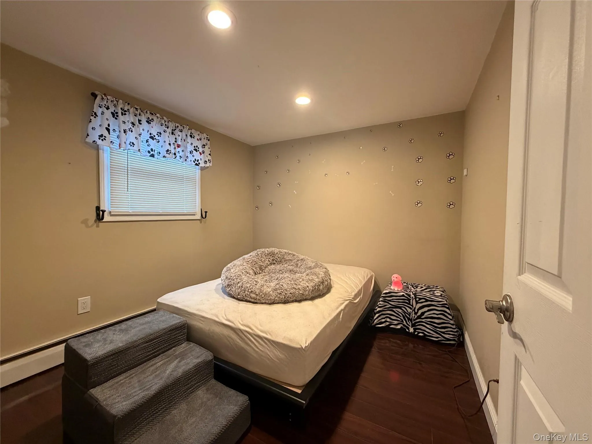 16 Eisenhower Road, Brookhaven, NY, 4 Bedrooms Bedrooms, 8 Rooms Rooms,2 BathroomsBathrooms,Residential Lease,For Rent,Eisenhower,0,987057 16 Eisenhower Road, Brookhaven, NY, 4 Bedrooms Bedrooms, 8 Rooms Rooms,2 BathroomsBathrooms,Residential Lease,For Rent,Eisenhower,0,987057